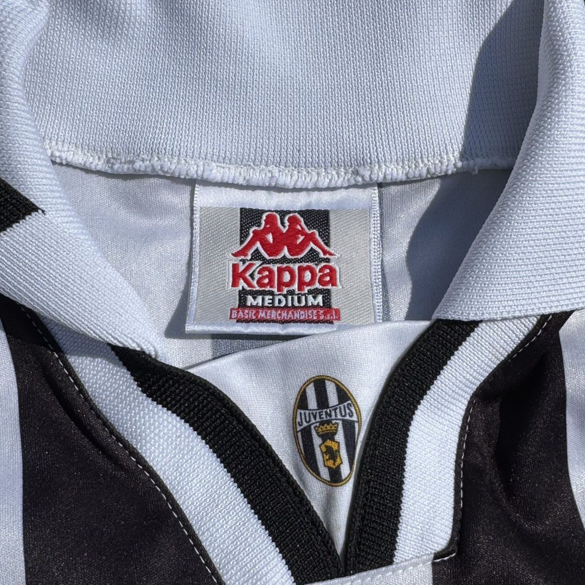 Kappa Kappa 1995/1996 Juventus home tshirt Size US L / EU 52-54 / 3 - 4 Thumbnail