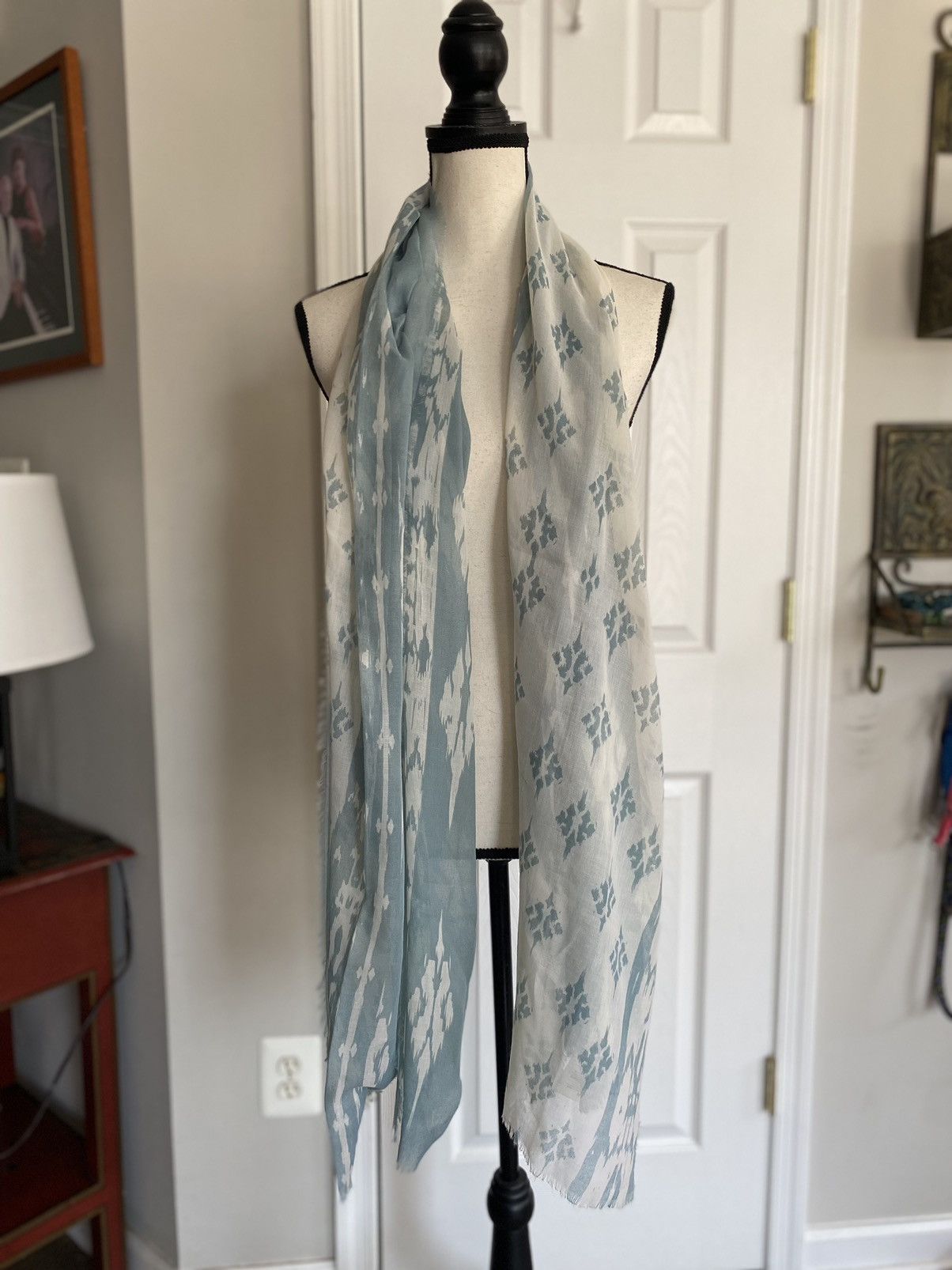 H&M H&M VERSATILE PRINTED SCARF WITH FRAYED ENDS Size ONE SIZE - 2 Thumbnail