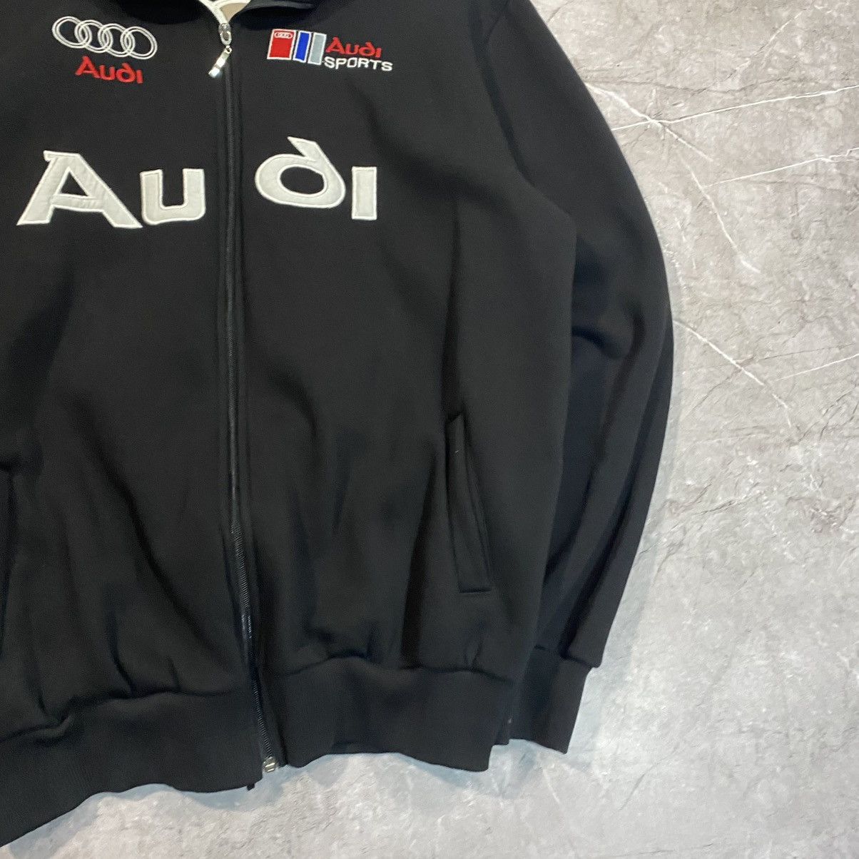 Audi × Vintage VINTAGE AUDI BIG LOGO ZIP SWEATSHIRT RACING BIG LOGO 00s Size US XL / EU 56 / 4 - 4 Thumbnail