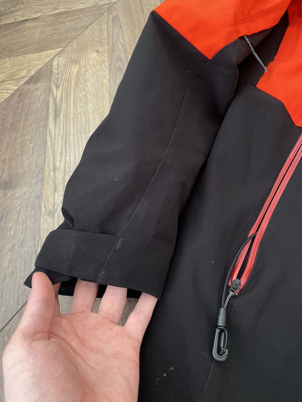 Odlo × Vintage Vintage Odlo Swiss Ski Team red Jacket Size US L / EU 52-54 / 3 - 12 Thumbnail