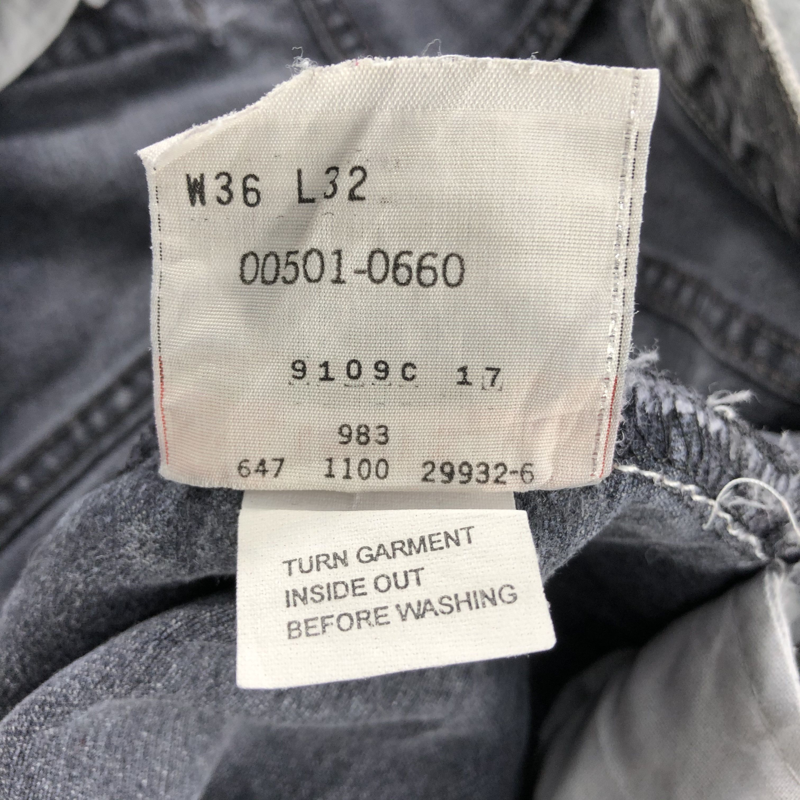 Levi's Vintage 90s Distress Levis 501 Faded Black Jeans-JM1564 Size US 35 - 13 Thumbnail