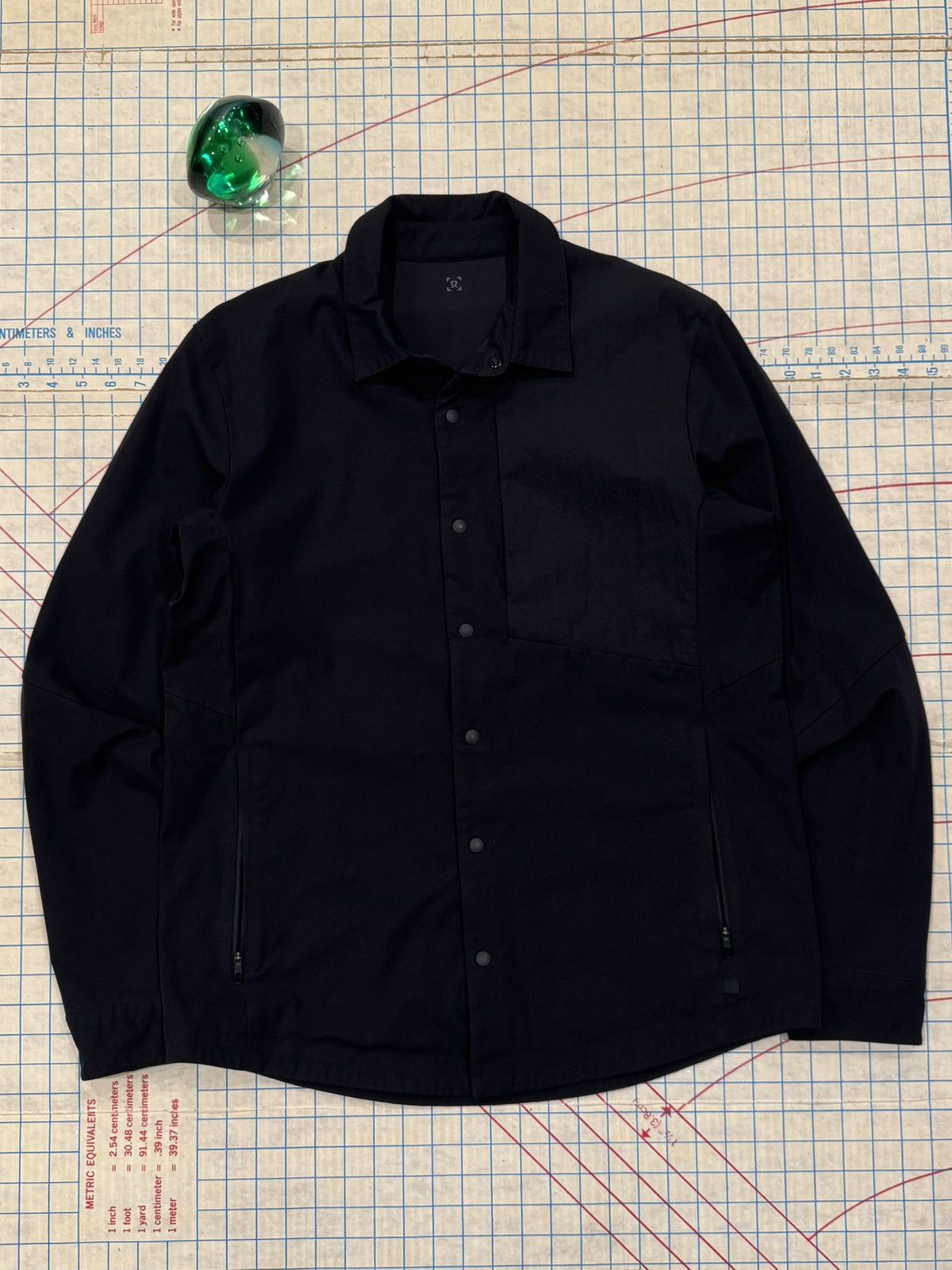 Lululemon Lululemon Coaches Jacket Black Fits Mens Size Large Size US L / EU 52-54 / 3 - 1 Thumbnail
