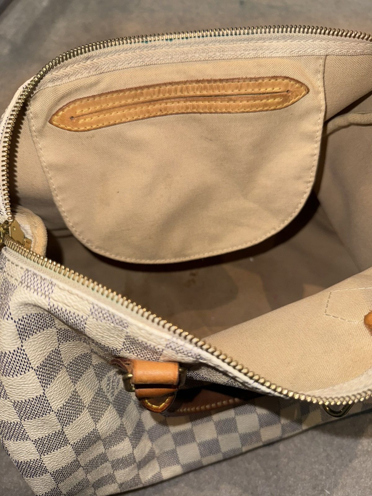 Louis Vuitton Authentic Louis Vuitton Speedy 30 Damier Azur White Handbag Size ONE SIZE - 11 Thumbnail