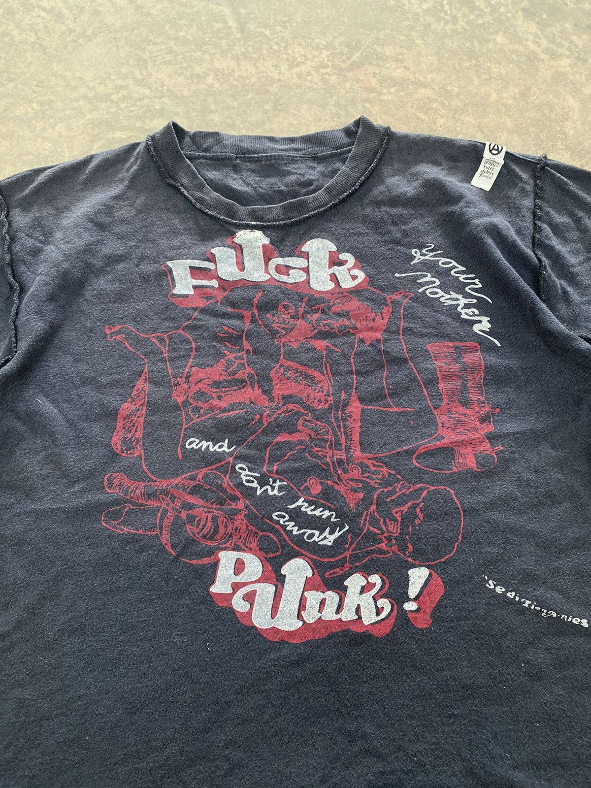 Hysteric Glamour SEDITIONARIES X SEXY DYNAMITE FUCKING GAY TEE PORN 18sx Size US S / EU 44-46 / 1 - 4 Thumbnail