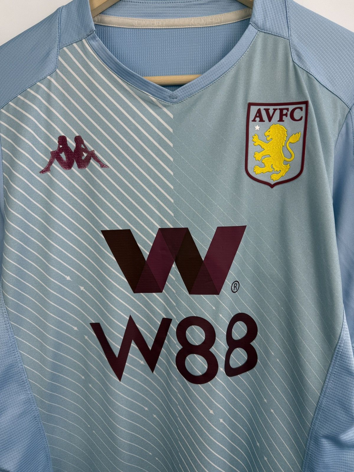 Kappa 🏴󠁧󠁢󠁥󠁮󠁧󠁿 19/20 Kappa FC Aston Villa Soccer Away Kit Jersey W88 Rare Size US L / EU 52-54 / 3 - 4 Thumbnail