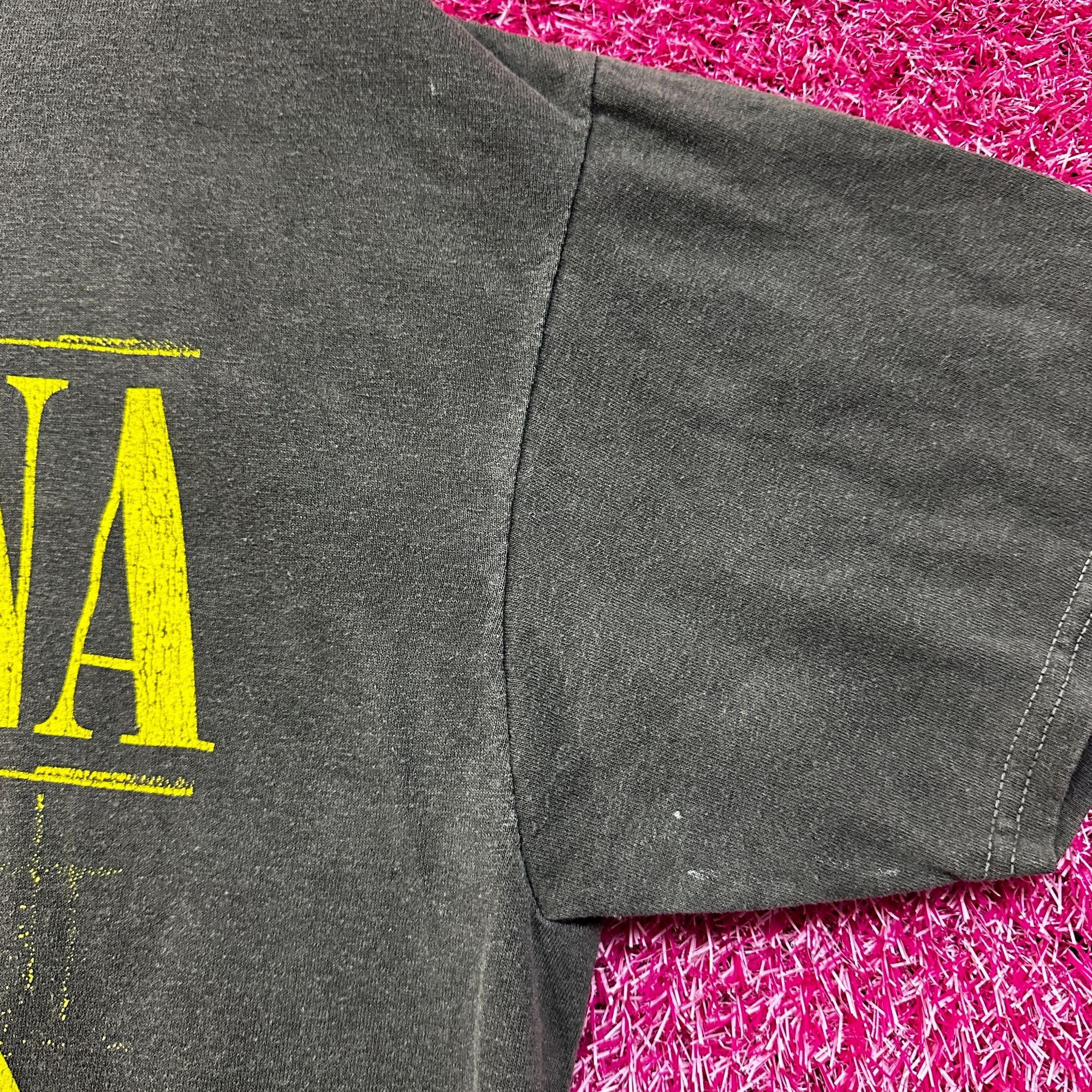 Nirvana Nirvana Never mind Smiley Grunge Tshirt size Large Size US L / EU 52-54 / 3 - 6 Thumbnail