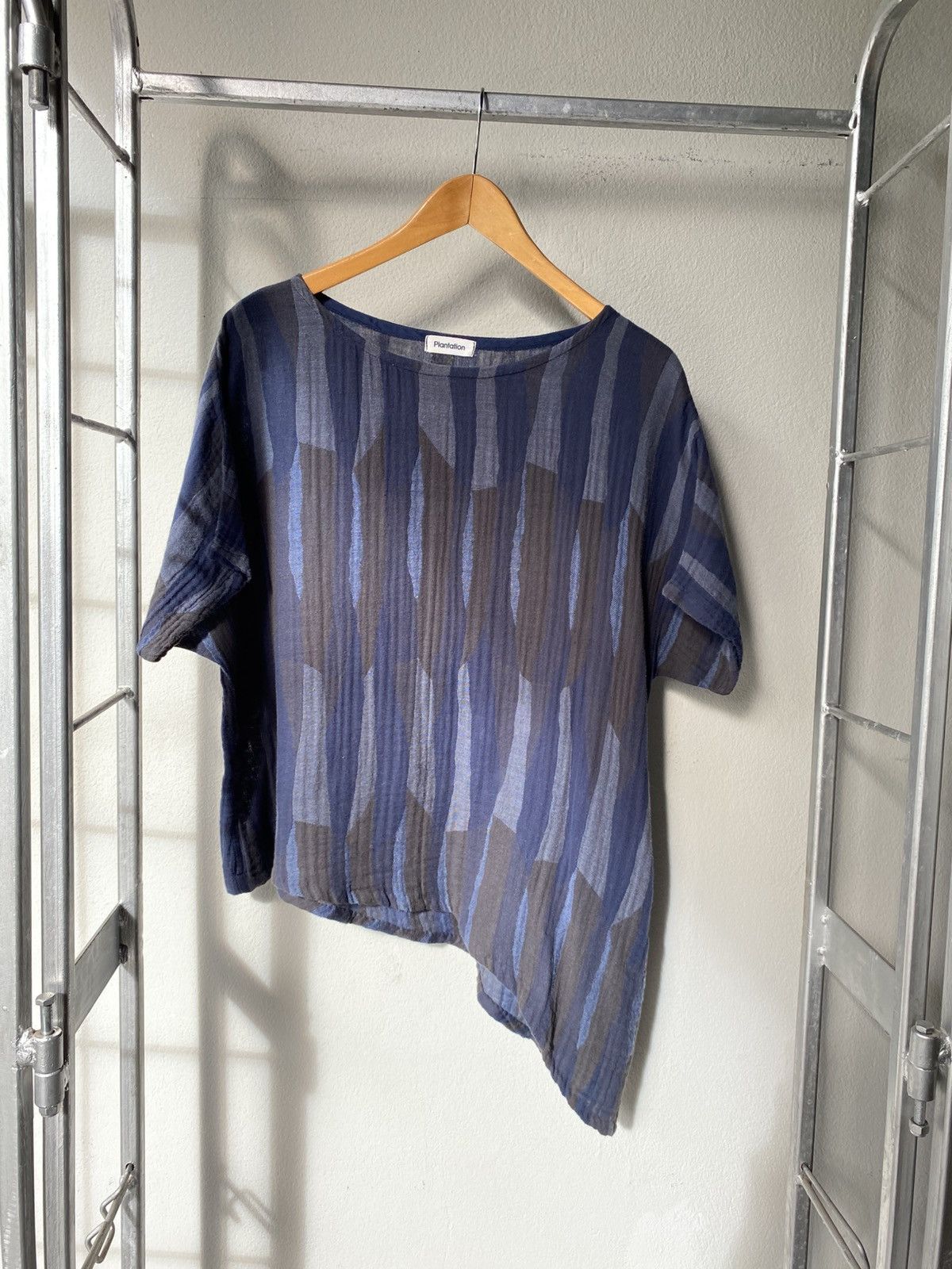 Playstation Plantation Blue Striped Asymmetrical Top Size L / US 10 / IT 46 - 1 Thumbnail