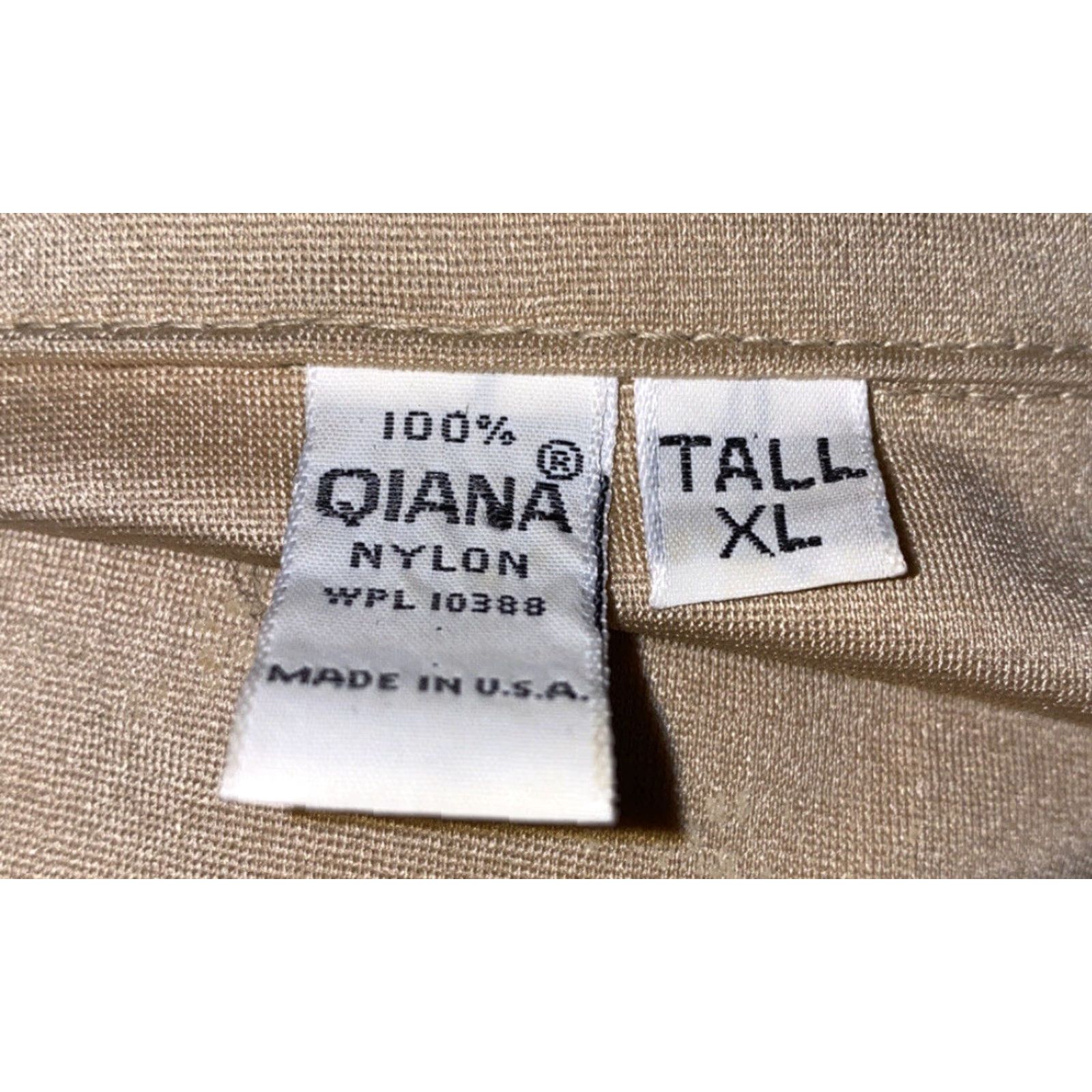 Vintage VINTAGE Unbranded Shirt Men XLT Tall Beige Nylon Button-Up Long Sleeve Casual 1980s 1990s Mens Big & Tall Size US XL / EU 56 / 4 - 5 Thumbnail
