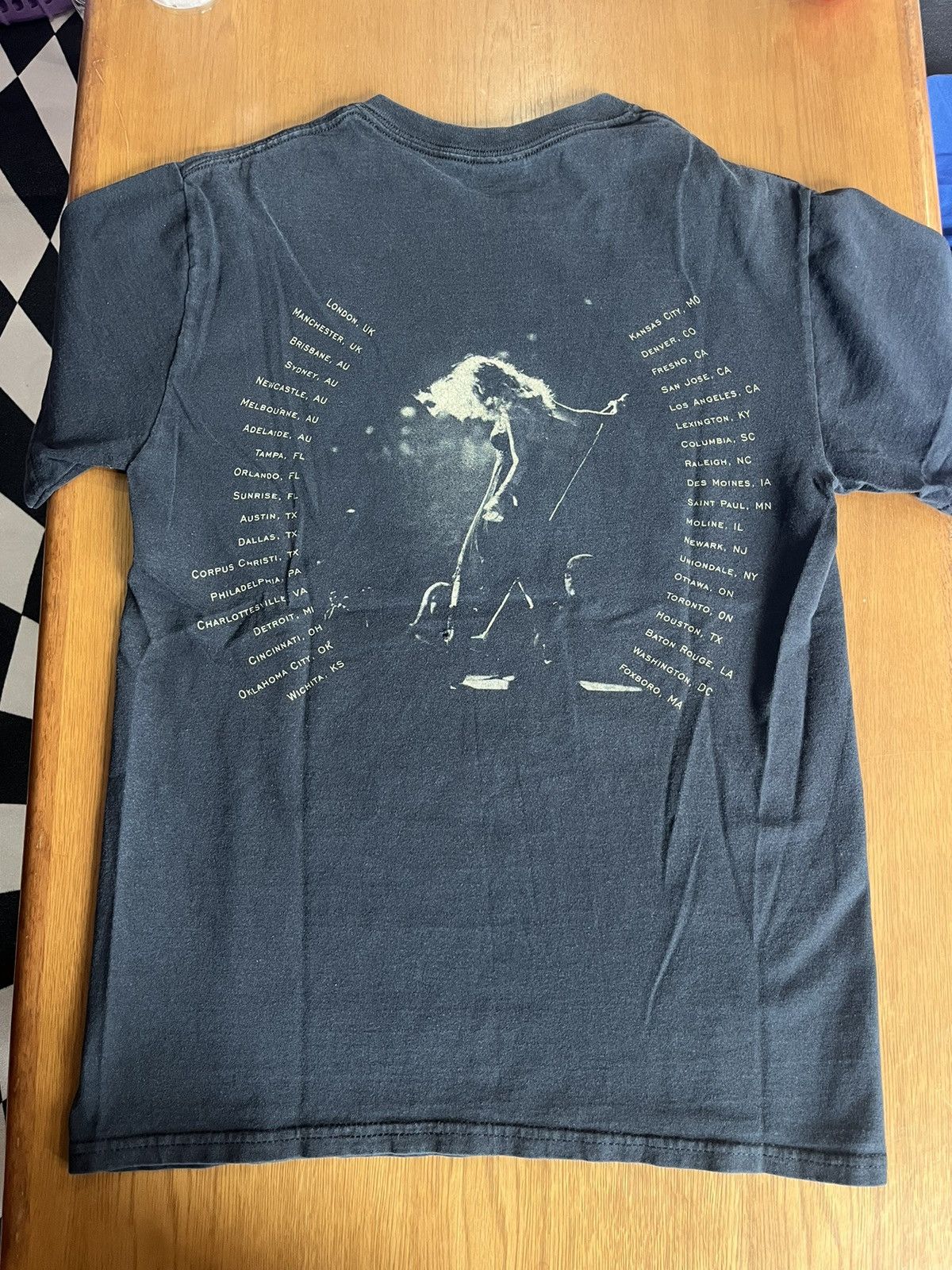Band Tees Vintage Tayler Swift World tour Tshirt Size US S / EU 44-46 / 1 - 8 Thumbnail