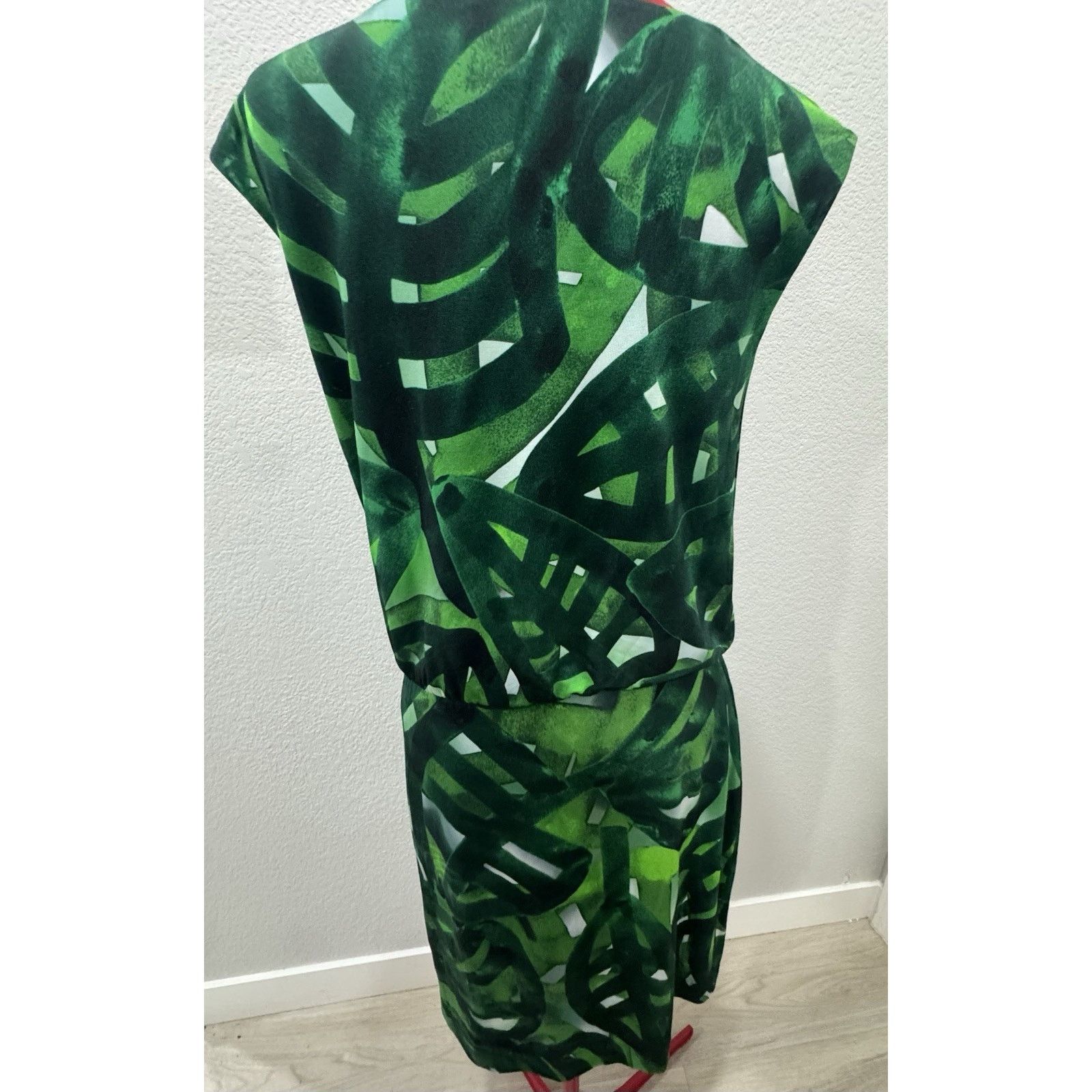 Escada ESCADA Elira Multi Green Cowl Neck/Sz 40 US 12 Size XL / US 12-14 / IT 48-50 - 3 Thumbnail