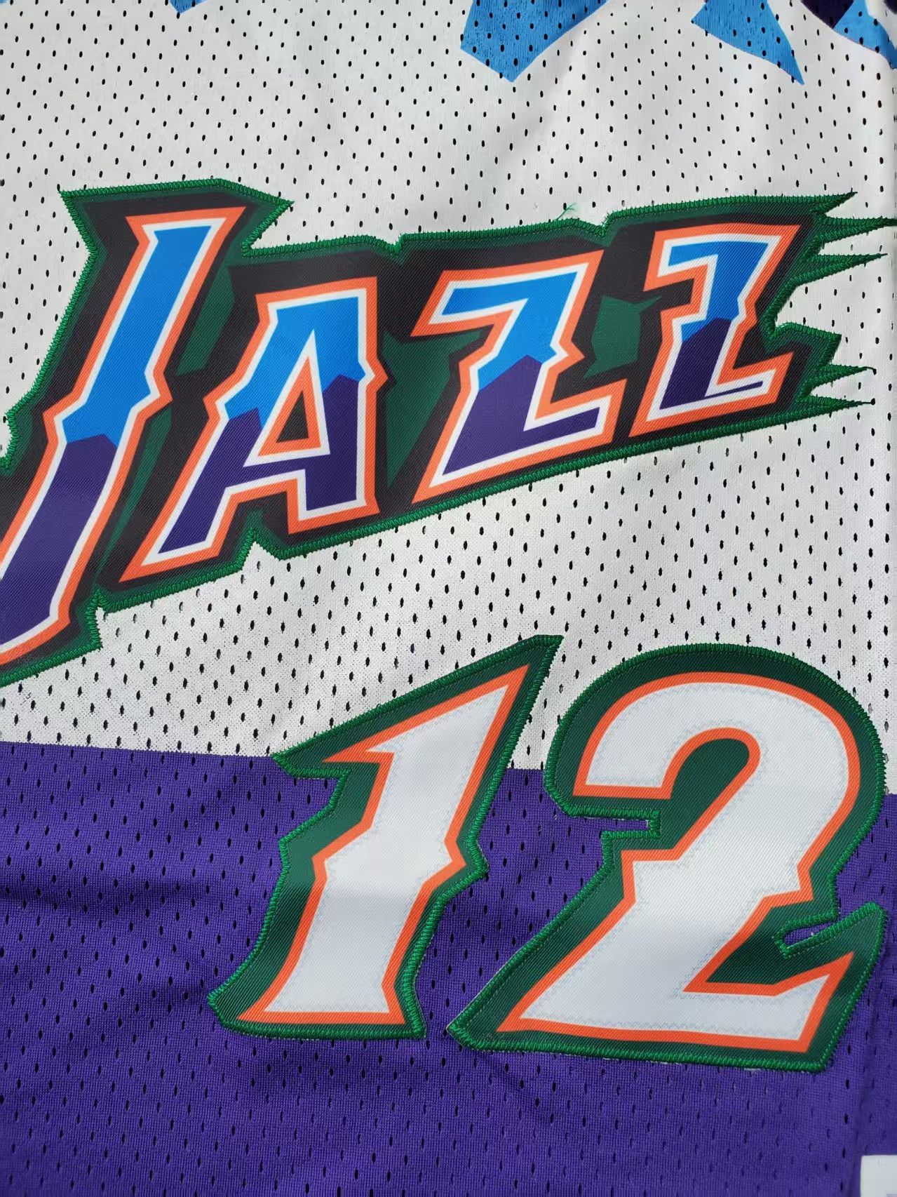 NBA Utah Jazz 12 John Stockton Jersey Size US XL / EU 56 / 4 - 4 Thumbnail