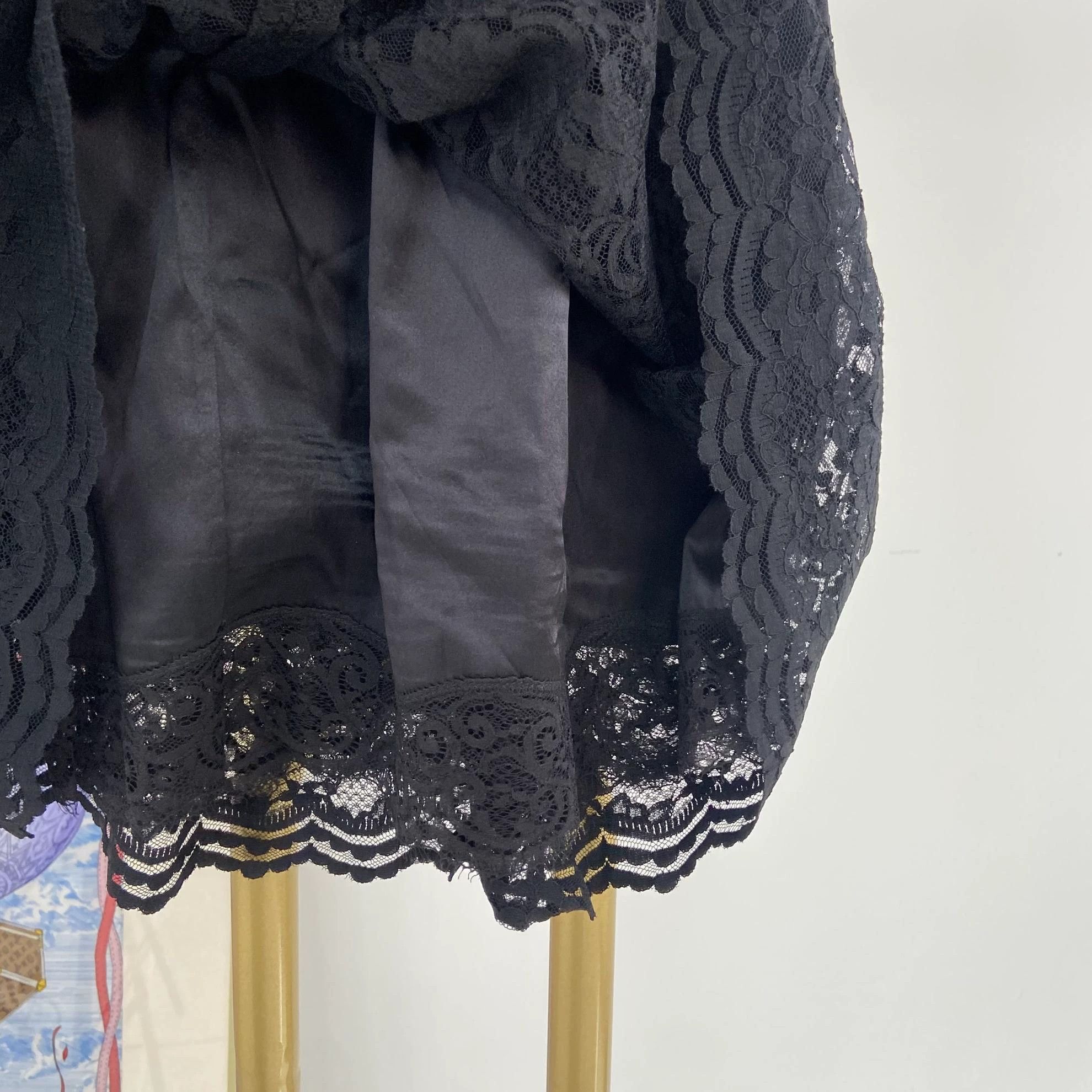 Dolce & Gabbana Dolce&Gabbana Black Lace Short Skirt 42 Size 28" / US 6 / IT 42 - 5 Thumbnail