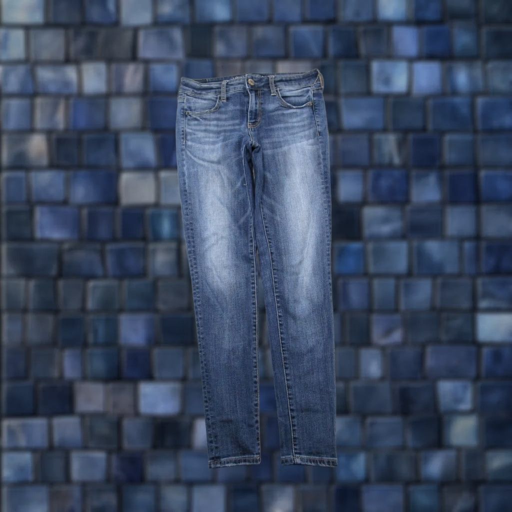 American Eagle Outfitters American Eagle Outfitters Jeans Womens SZ 4 Medium Wash Skinny Jeggings Stretch Denim 5-Pocket Blue Size 27" / US 4 / IT 40 - 1 Thumbnail