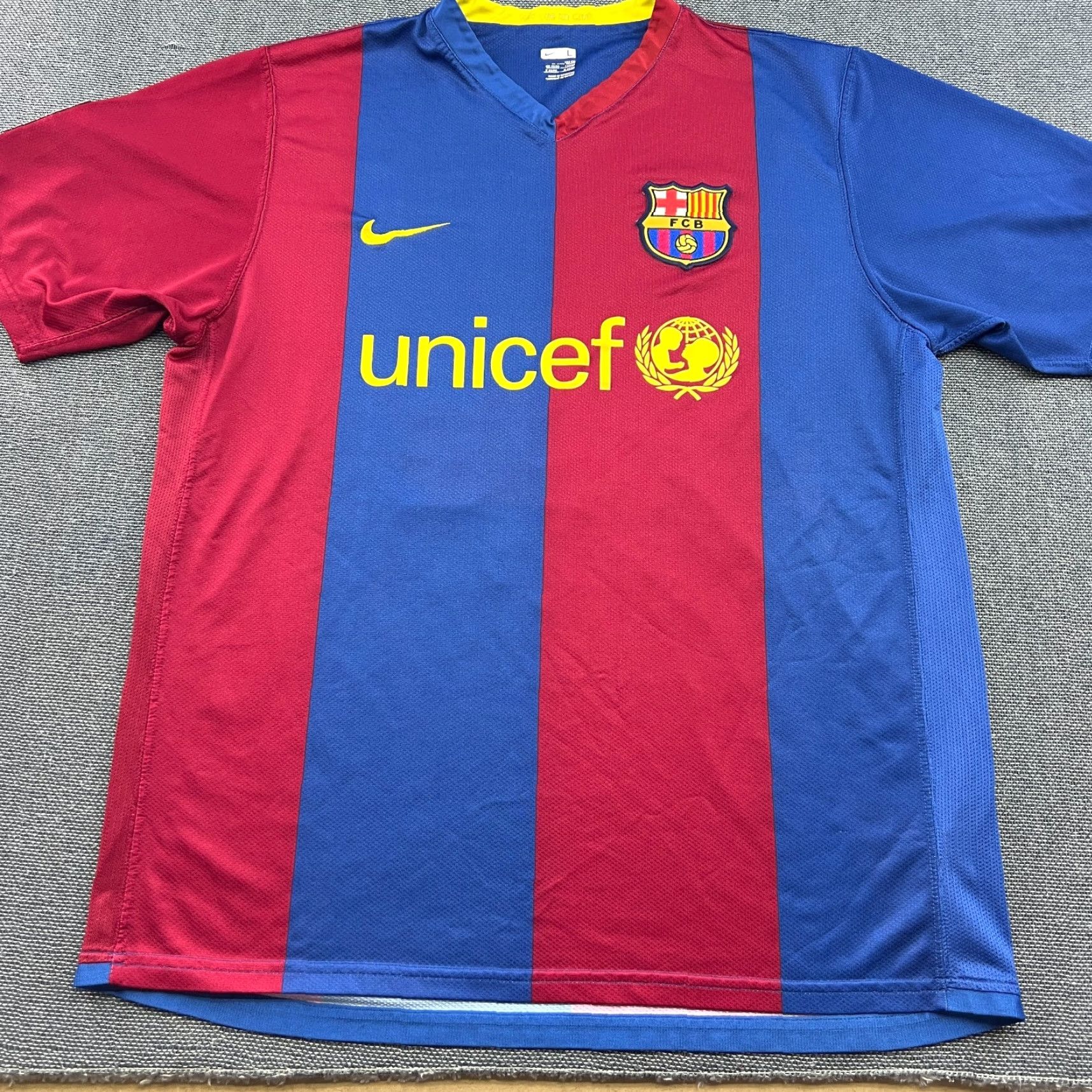 Nike Nike Barcelona 2006 2007 Ronaldinho Home Football Jersey Mens Large Shirt Size US L / EU 52-54 / 3 - 3 Thumbnail