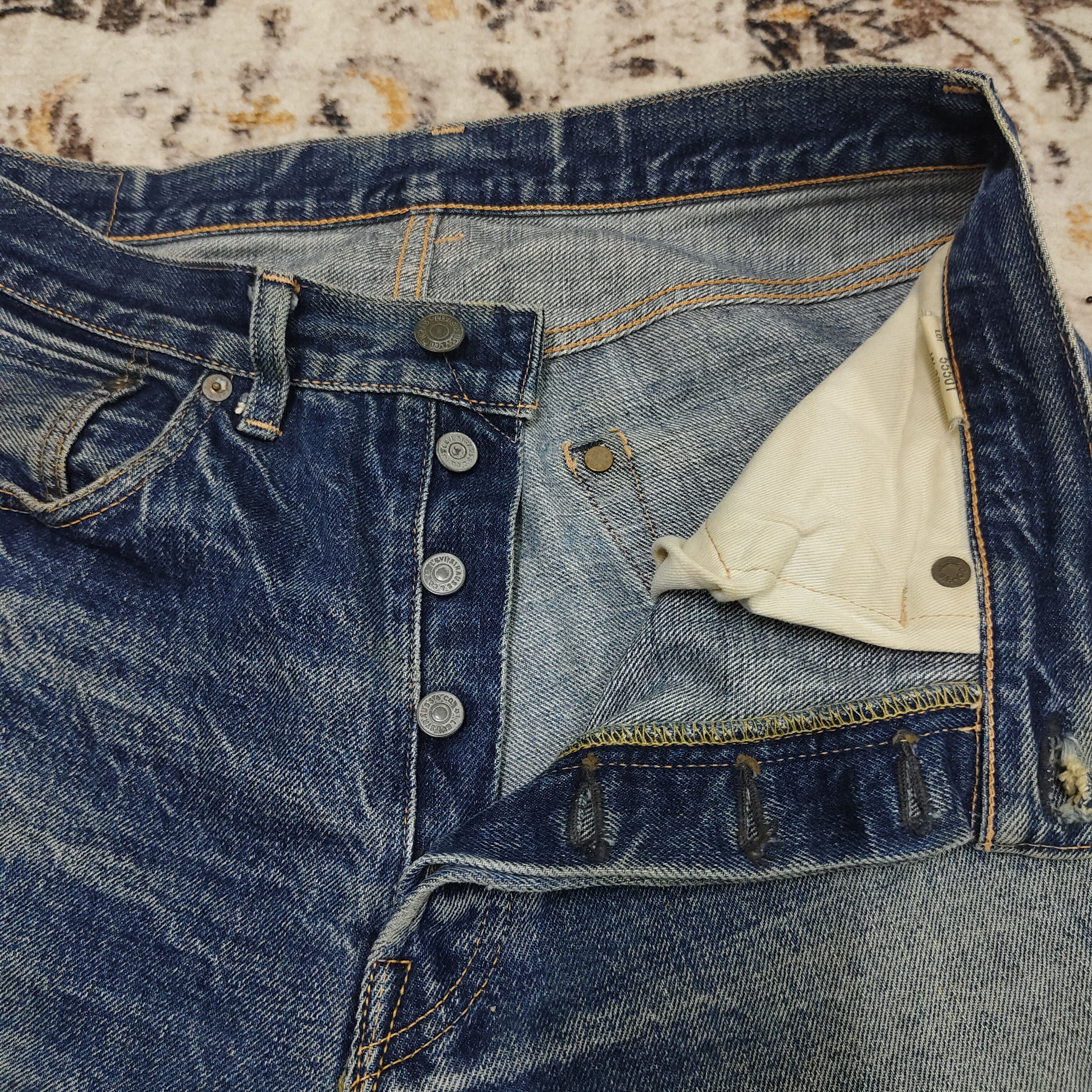 Levi's Vintage 90s Levi's 501xx Big E Distressed Selvedge Jean Size US 32 / EU 48 - 15 Thumbnail