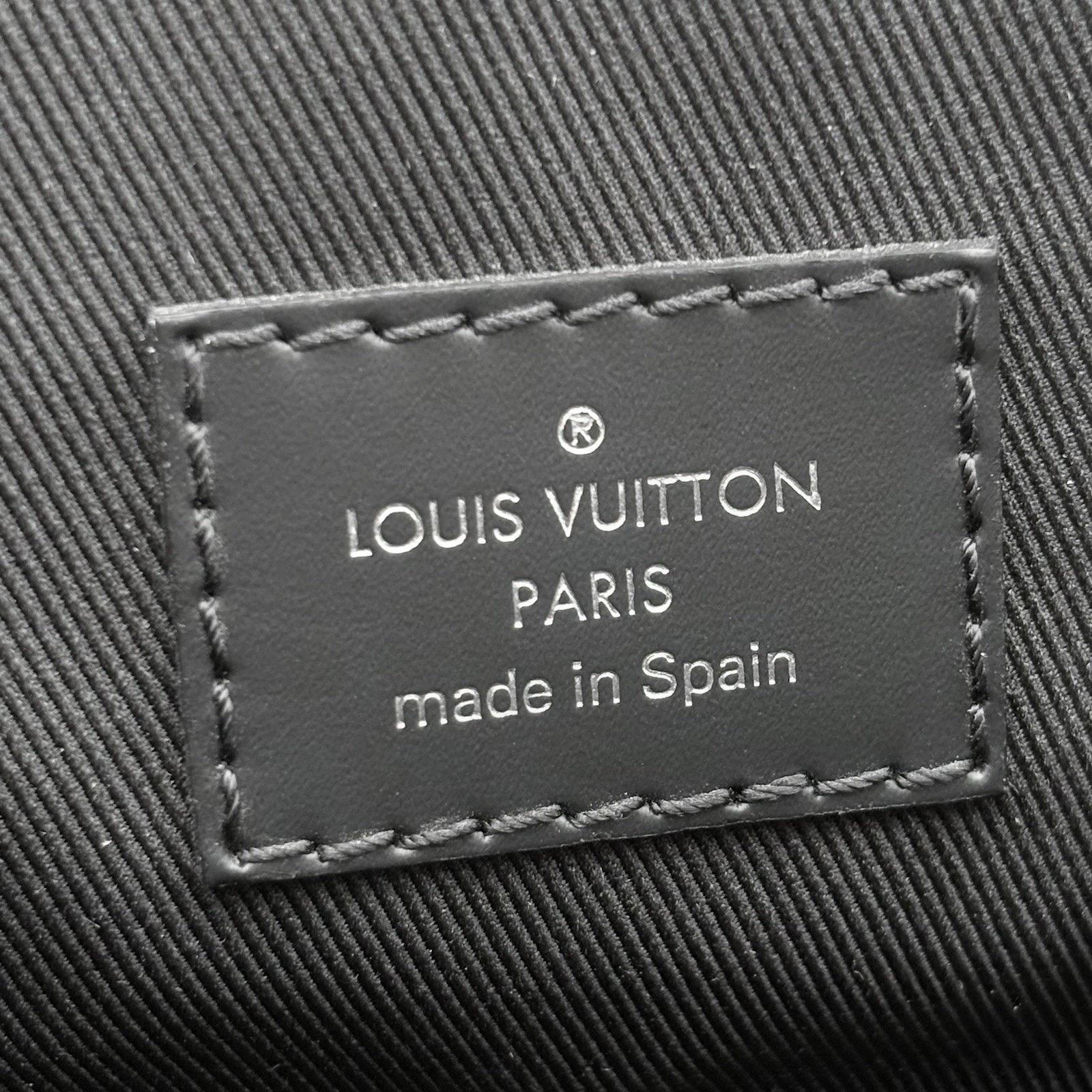 Louis Vuitton District Monogram Eclipse Messenger Bag | SUPER CLEAN! Size ONE SIZE - 22 Thumbnail
