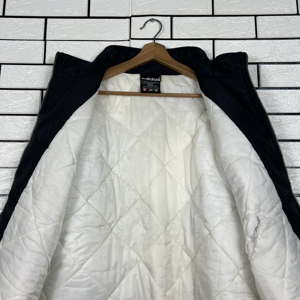 Adidas Vintage 90's ADIDAS Big Logo Windbreaker Jacket #4062-C185 Size US L / EU 52-54 / 3 - 13 Thumbnail