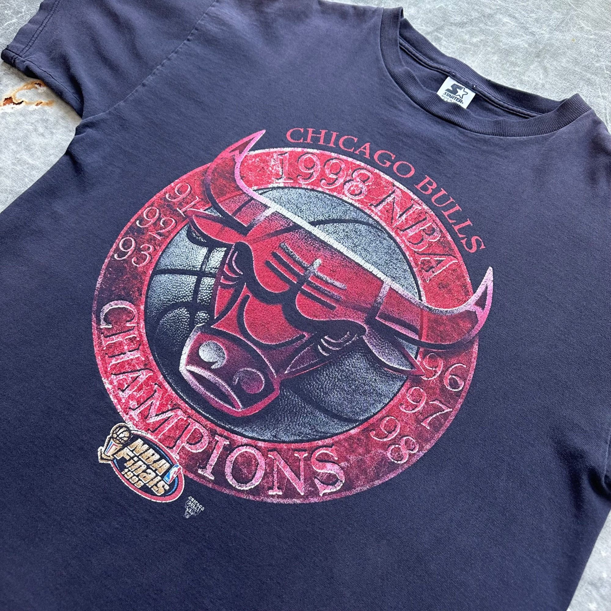 Vintage Vintage 1998 Starter Chicago Bulls NBA Champions Shirt Size US XL / EU 56 / 4 - 2 Thumbnail