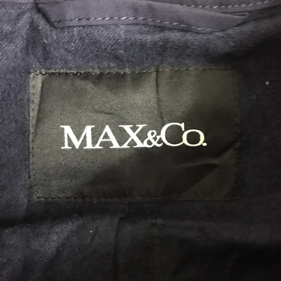 Max Mara MAX&CO Max Mara Light Quilted Navy Jacket Size XS / US 0-2 / IT 36-38 - 4 Thumbnail