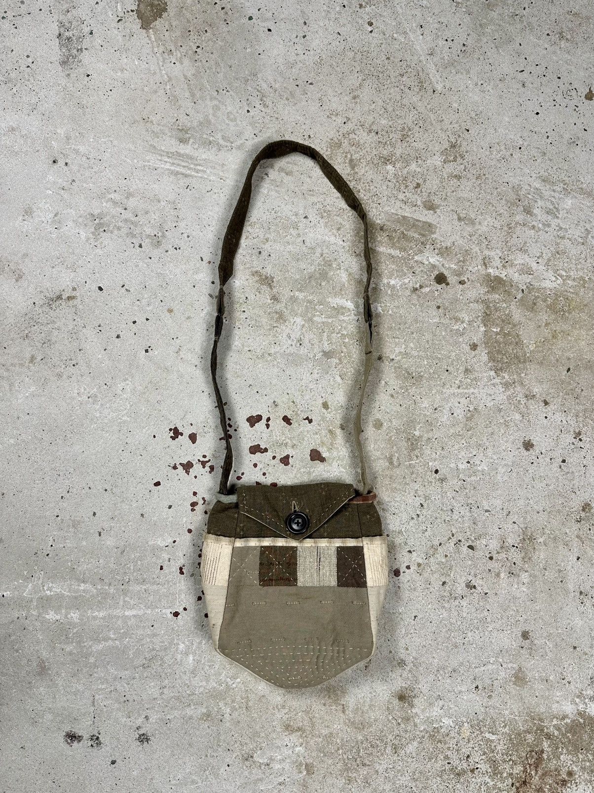 Other Vintage Y2K Patchwork Reworked Messenger Bag Size ONE SIZE - 1 Thumbnail