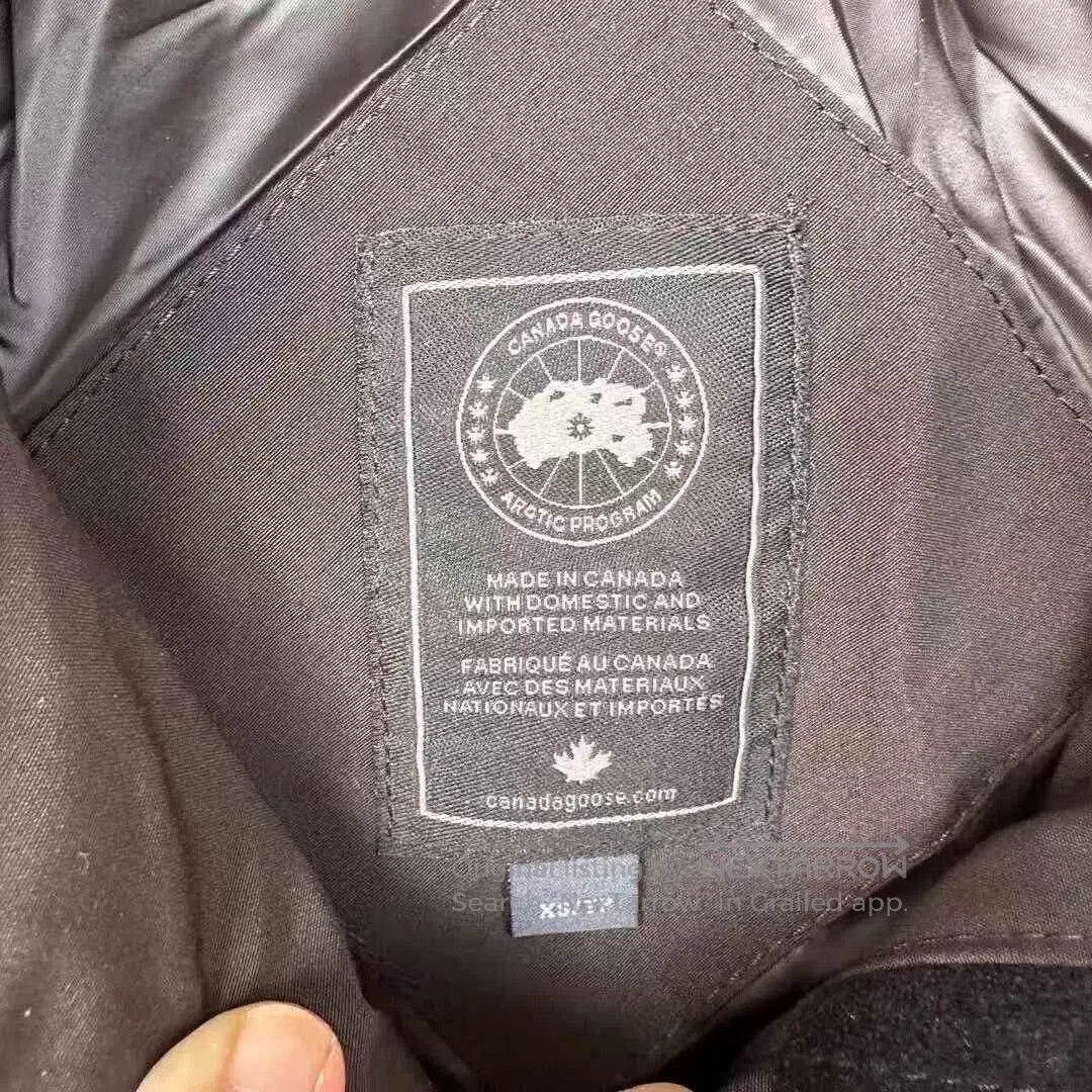 Canada Goose Canada Goose Black Logo Down Jacket XS. Size XS / US 0-2 / IT 36-38 - 3 Thumbnail