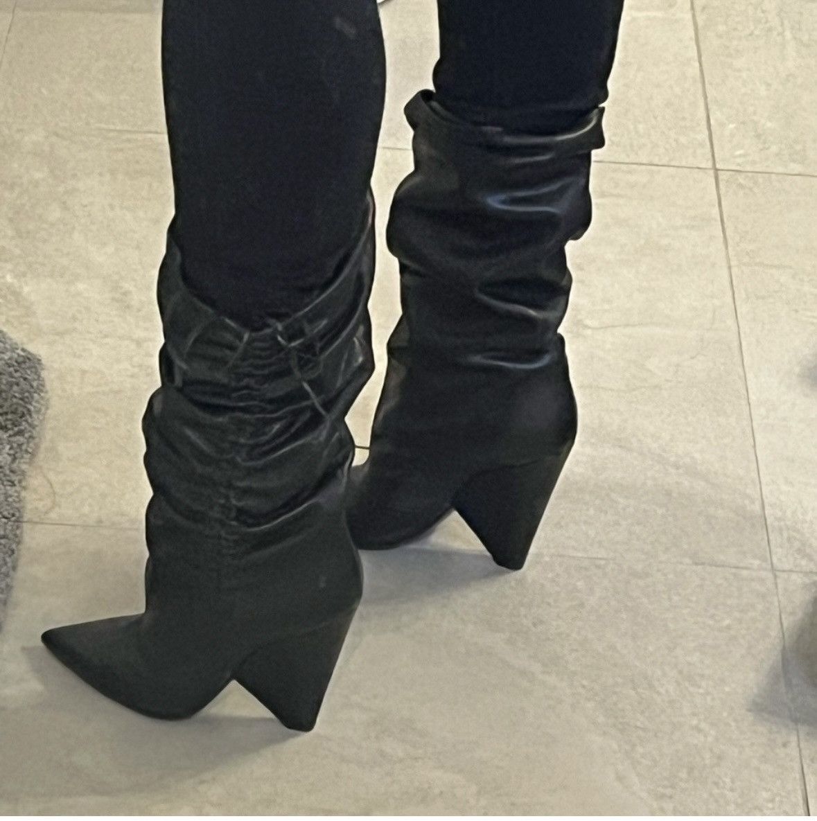 Yves Saint Laurent Saint Laurent niki 105 boots Size US 7.5 / IT 37.5 - 2 Thumbnail
