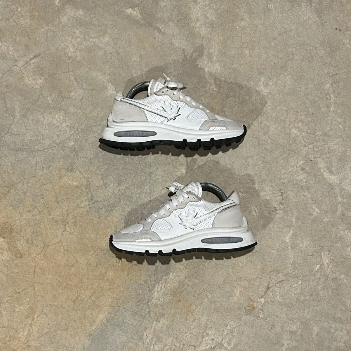 Designer × Dsquared2 Dsquared2 Stretched Leaf Running Trainers EU 40 Size US 7 / EU 40 - 2 Thumbnail