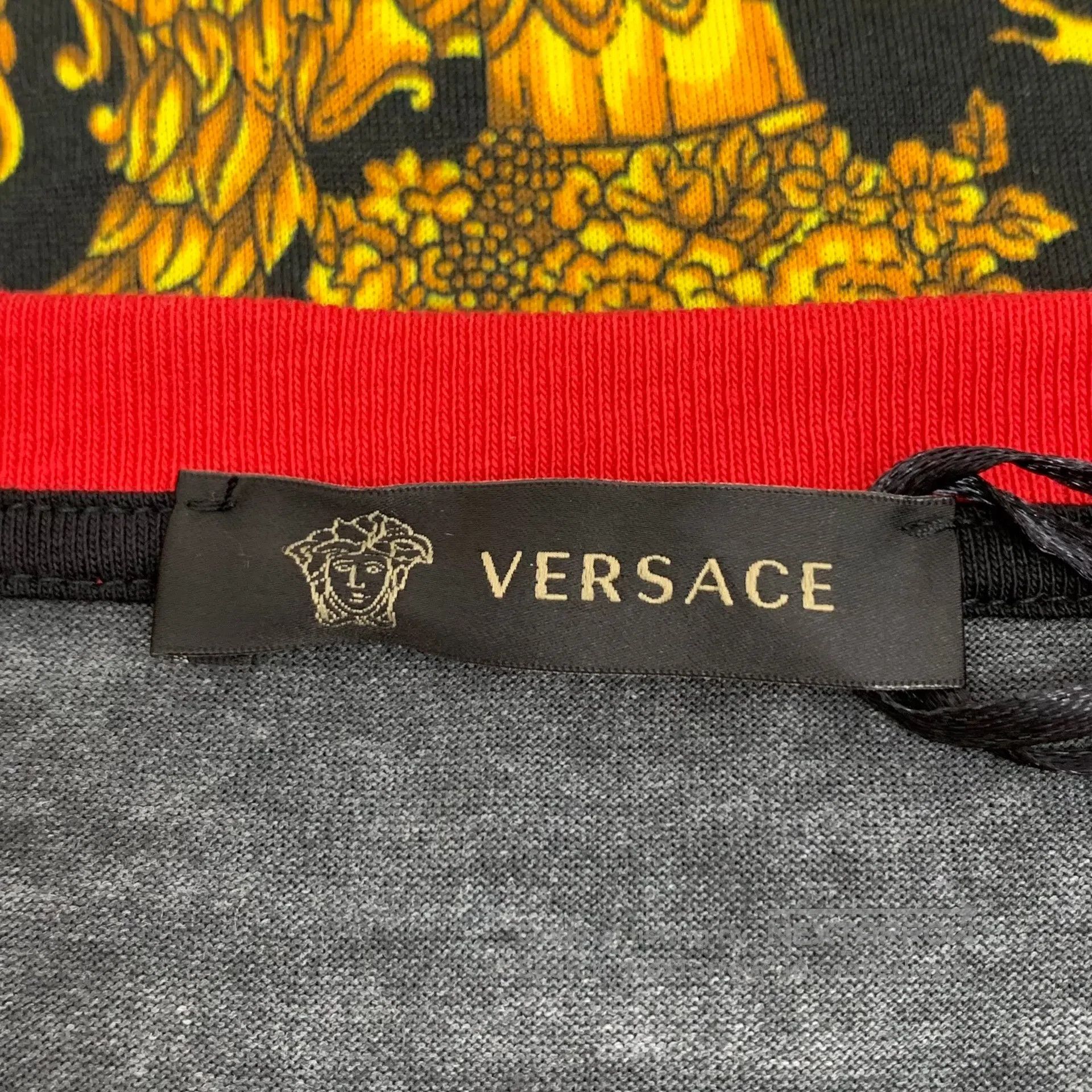Versace Versace Black Leopard Print Cotton Crew Neck Short Sleeve Size US L / EU 52-54 / 3 - 5 Thumbnail