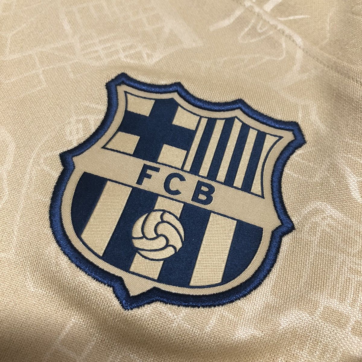 Nike Barcelona 22/23 away shirt #9 Lewandowski (Bnwt) Size US M / EU 48-50 / 2 - 5 Thumbnail