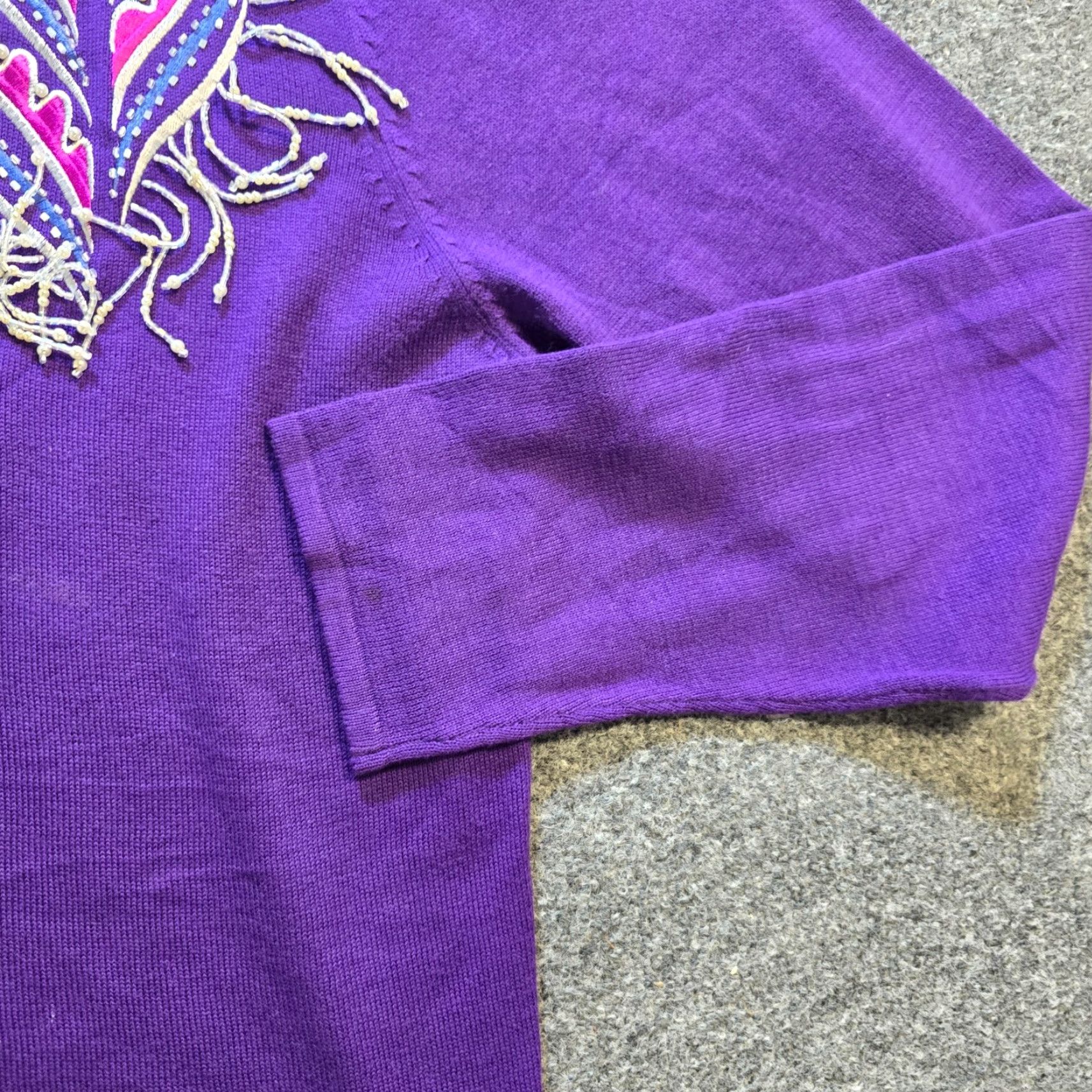 Bob Mackie Bob Mackie Sweater Womens Size Medium Purple Embroidered Bow Pearls Knit Casual Size M / US 6-8 / IT 42-44 - 4 Thumbnail
