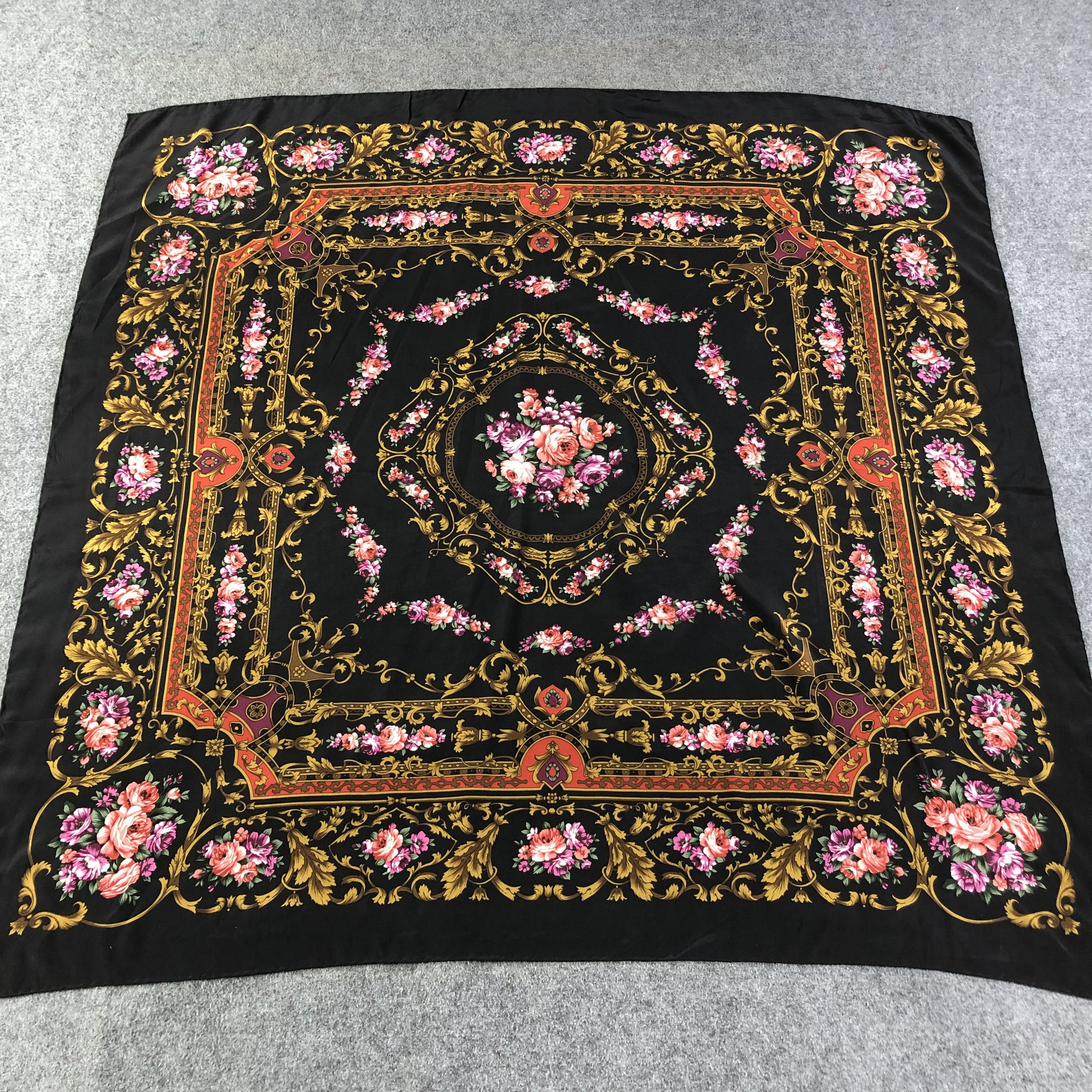 Japanese Brand Vintage Luxury Floral Hand Rolled Silk Scarf M653 Size ONE SIZE - 1 Thumbnail