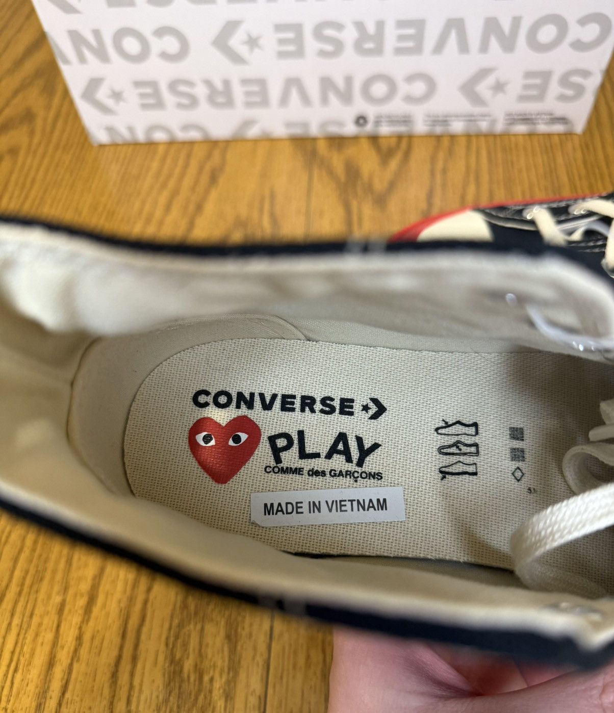 Comme des Garcons Comme Des Garçons Converse Low-Top Sneaker Size US 8 / EU 41 - 7 Thumbnail