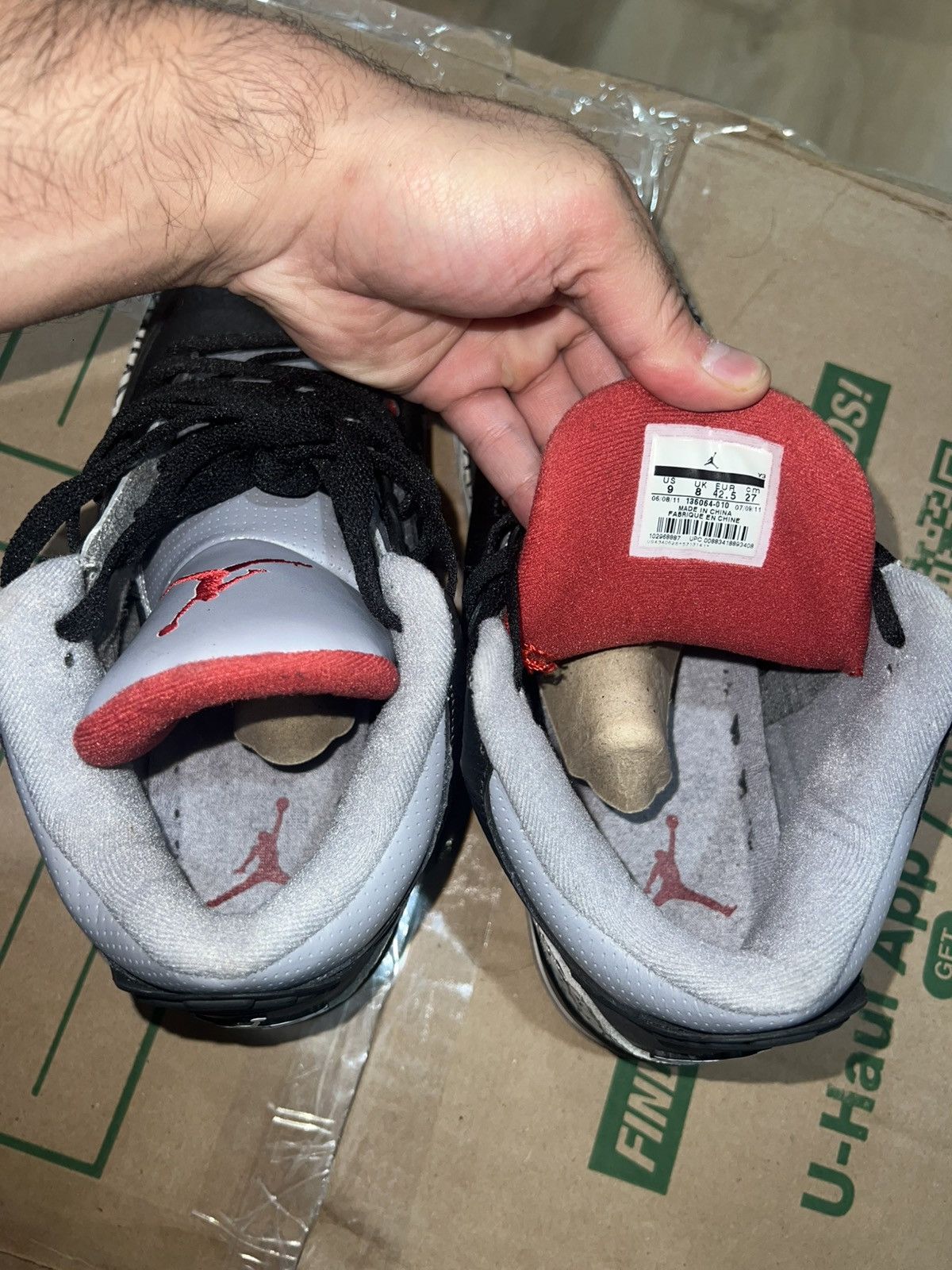 Jordan Brand Air Jordan 3 Retro Black Cement – Size 9 Size US 9 / EU 42 - 11 Thumbnail