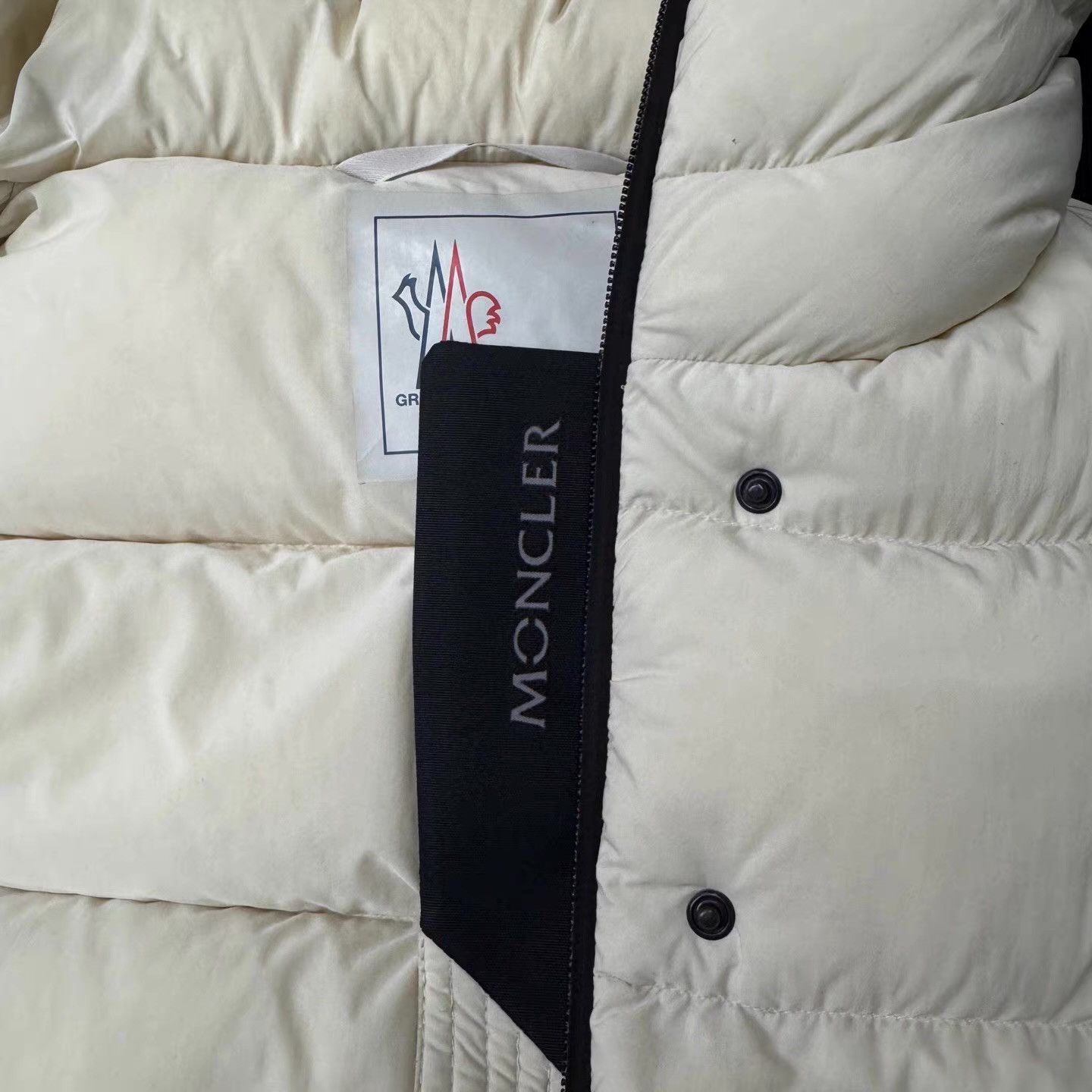 Moncler Moncler White Ski Series Vest Q10 Size US M / EU 48-50 / 2 - 4 Thumbnail