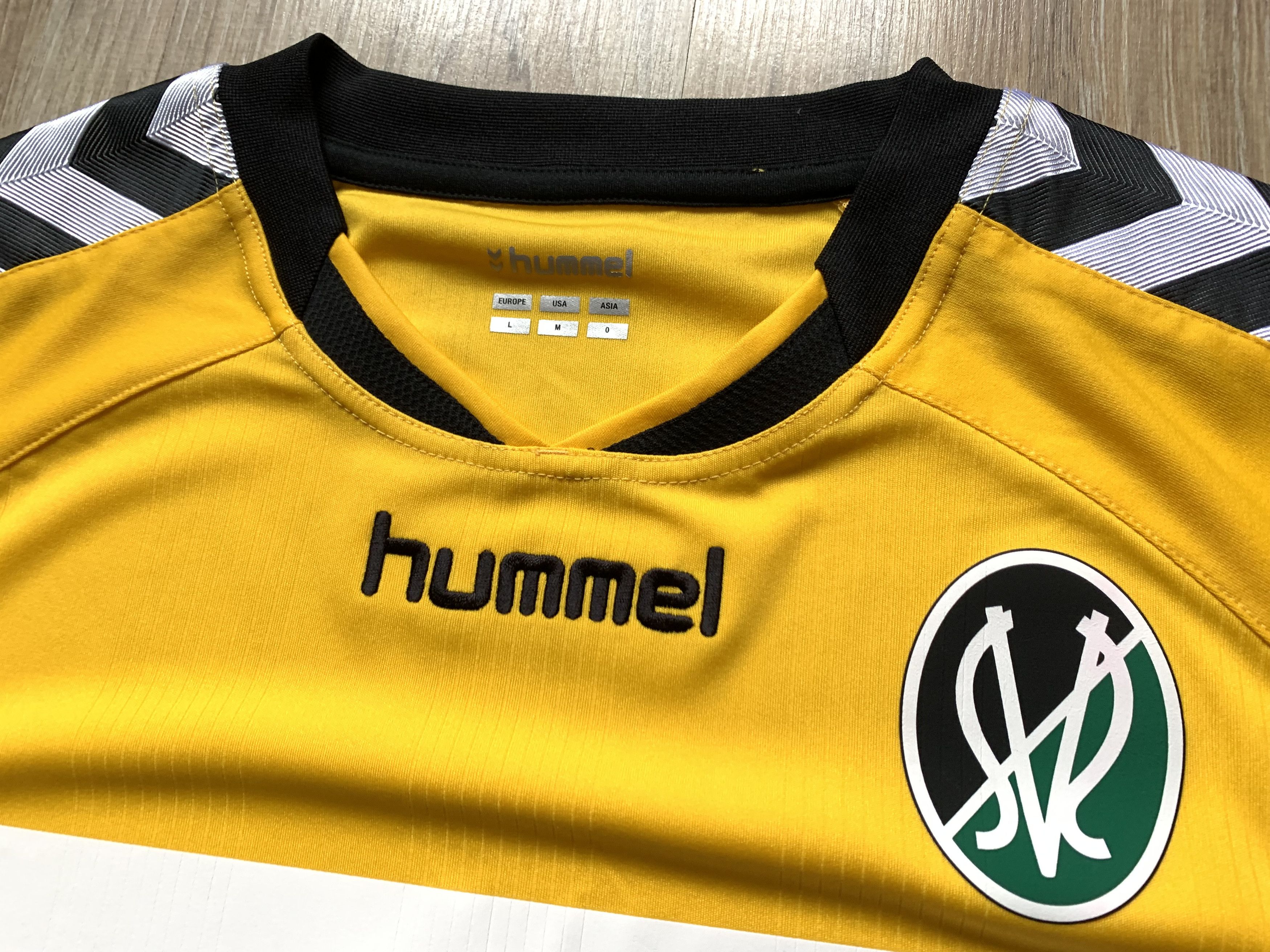 Hummel × Vintage Rare Hummel Sportvereinigung Guntamatic Ried FC Size US M / EU 48-50 / 2 - 6 Thumbnail