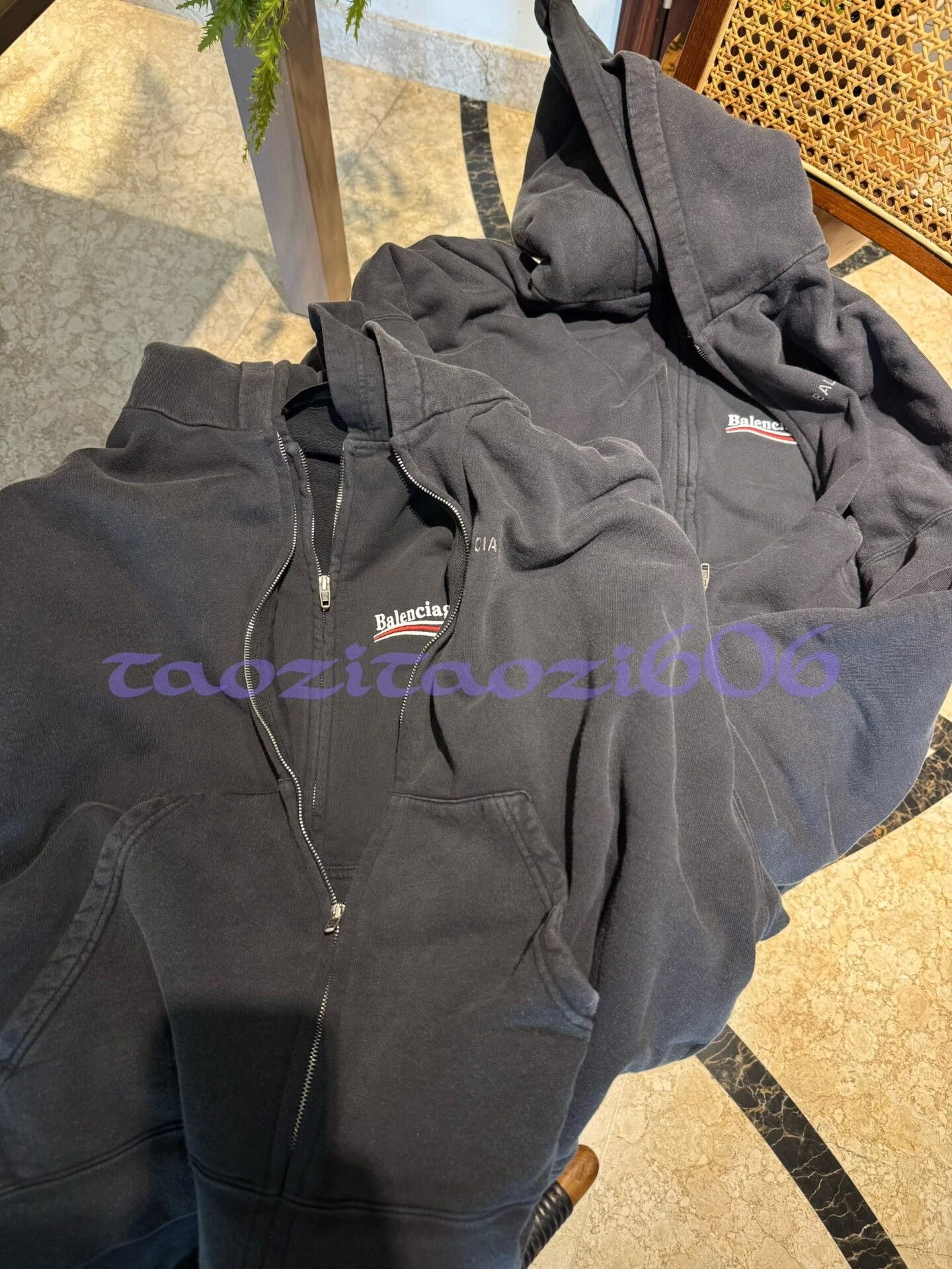 Balenciaga Balenciaga 26 Two-Piece Embroidered Hoodie Size US L / EU 52-54 / 3 - 1 Thumbnail
