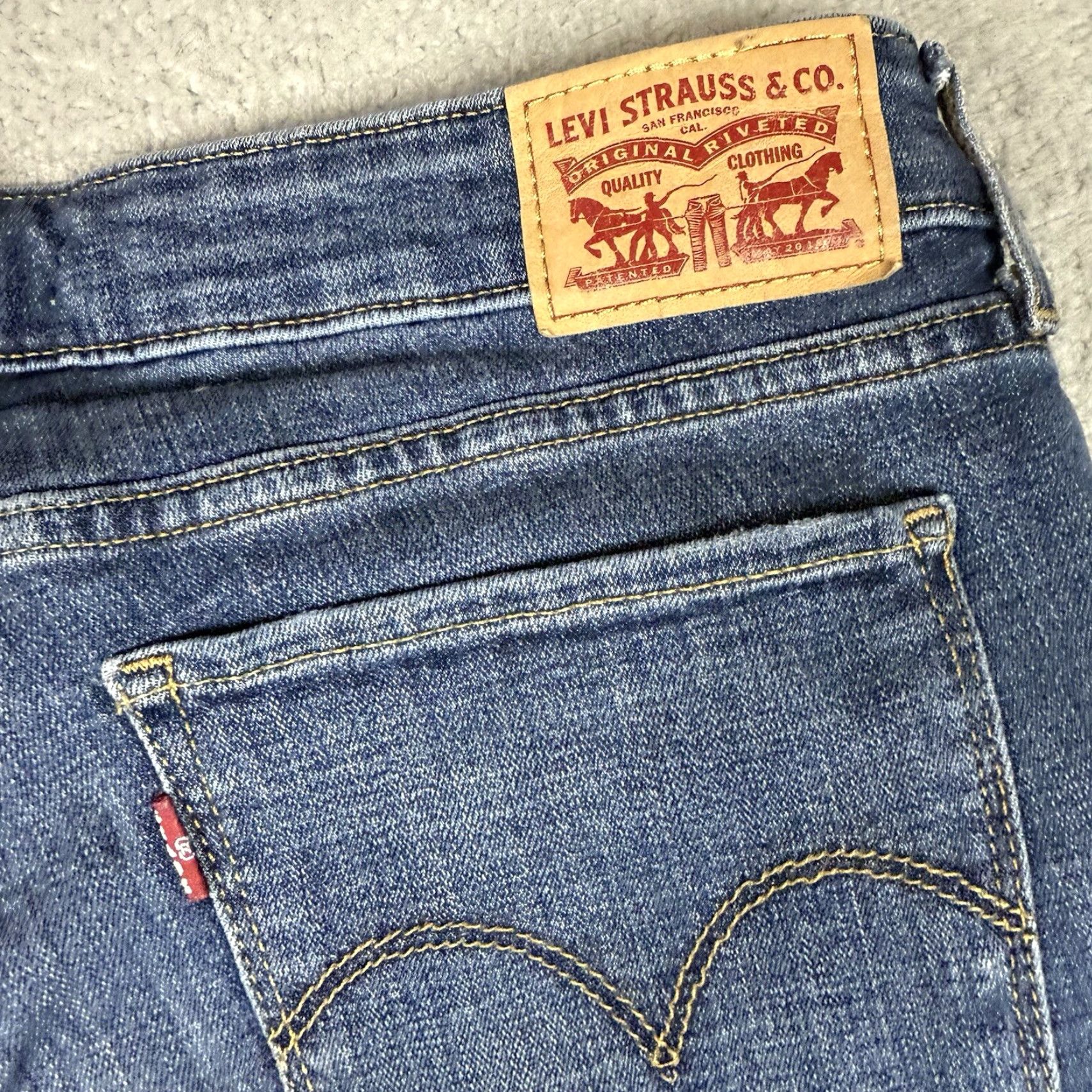 Levi's VINTAGE Levi's 711 Jeans Mens 32x30 Blue Denim Skinny 5-Pocket Design Stretch Comfort Size US 32 / EU 48 - 7 Thumbnail