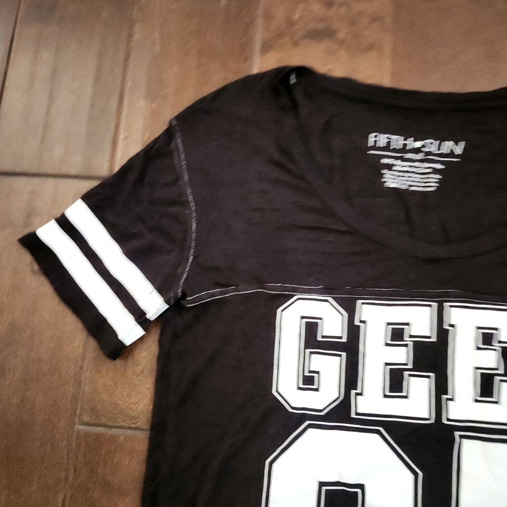 Vintage Fifth Sun Geek 07 T Shirt Womens Small Black Striped Tee Athletic Fit Pullover Short Sleeve Casual Shirt Womens S Black Geek 07 Tee Size S / US 4 / IT 40 - 4 Thumbnail