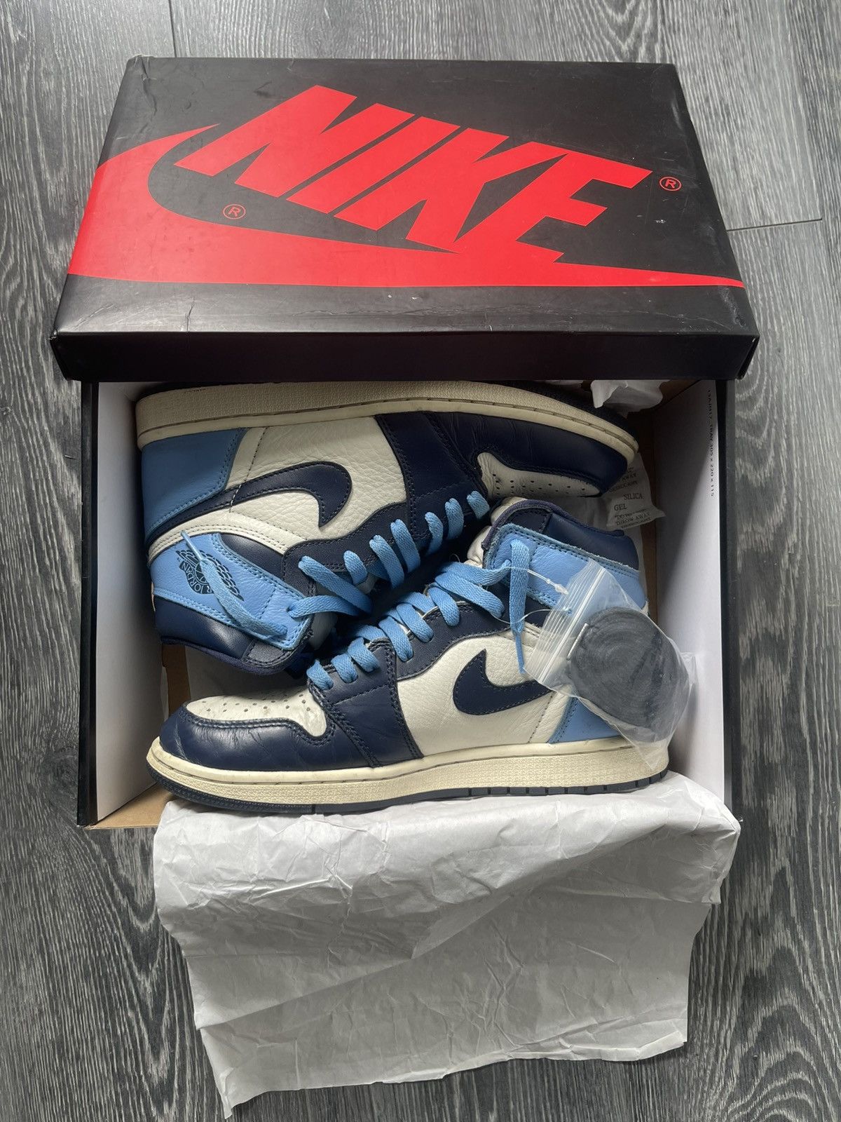 Jordan Brand Air Jordan 1 Retro High Og Obsidian Size US 8 / EU 41 - 6 Thumbnail
