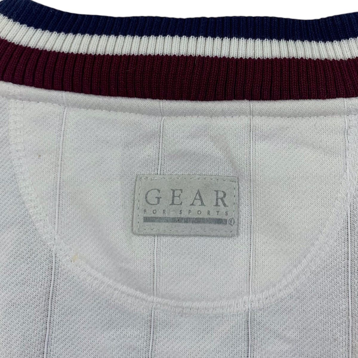 Gear for Sports Vintage GEAR For SPORTS x MAYTAG Embroidered Logo V-neck Size US XL / EU 56 / 4 - 5 Thumbnail