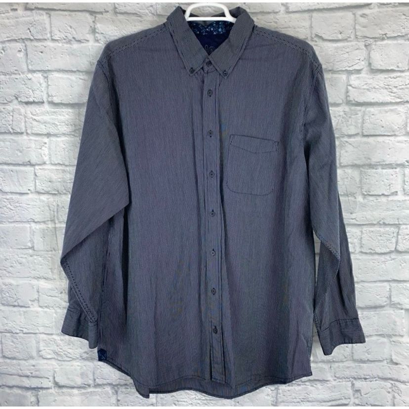 Old Navy Old Navy men XXL button down stripe dress shirt navy blue & Size US XXL / EU 58 / 5 - 1 Thumbnail