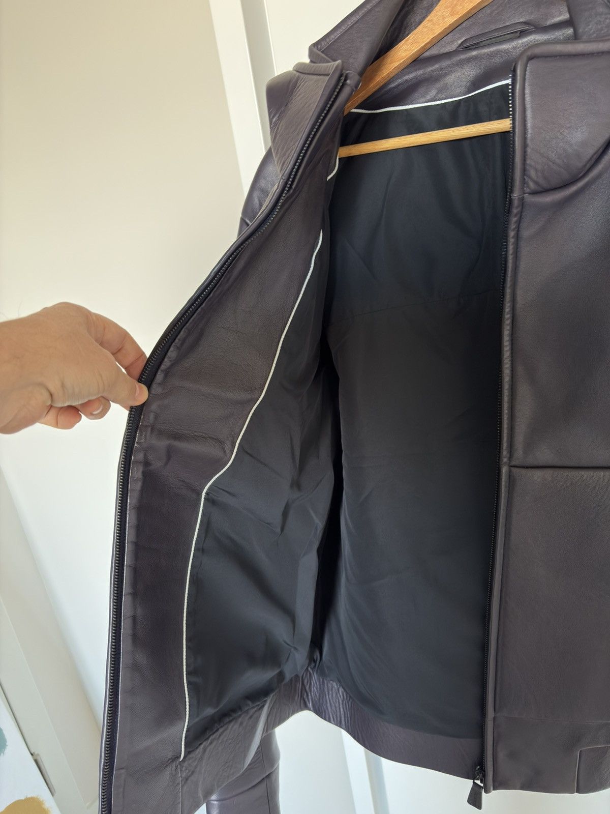 Jil Sander Jil Sander Mens Leather Bomber with Hoodie Size US L / EU 52-54 / 3 - 6 Thumbnail