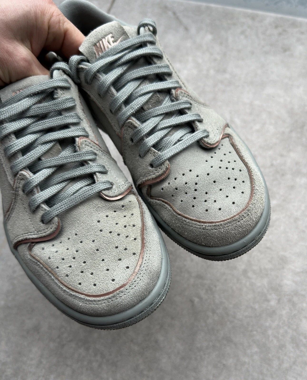 Nike Nike Air Jordan 1 Retro Low Suede Shoes Mica Green Trainers Size US 7.5 / IT 37.5 - 10 Thumbnail