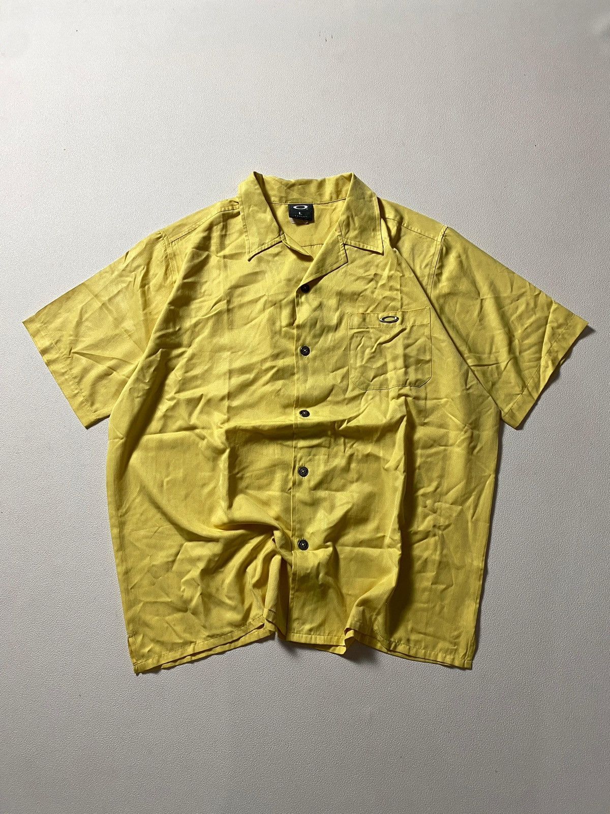 Oakley 2000s Oakley Software Small Logo Short Sleeve Shirt Size US L / EU 52-54 / 3 - 1 Thumbnail