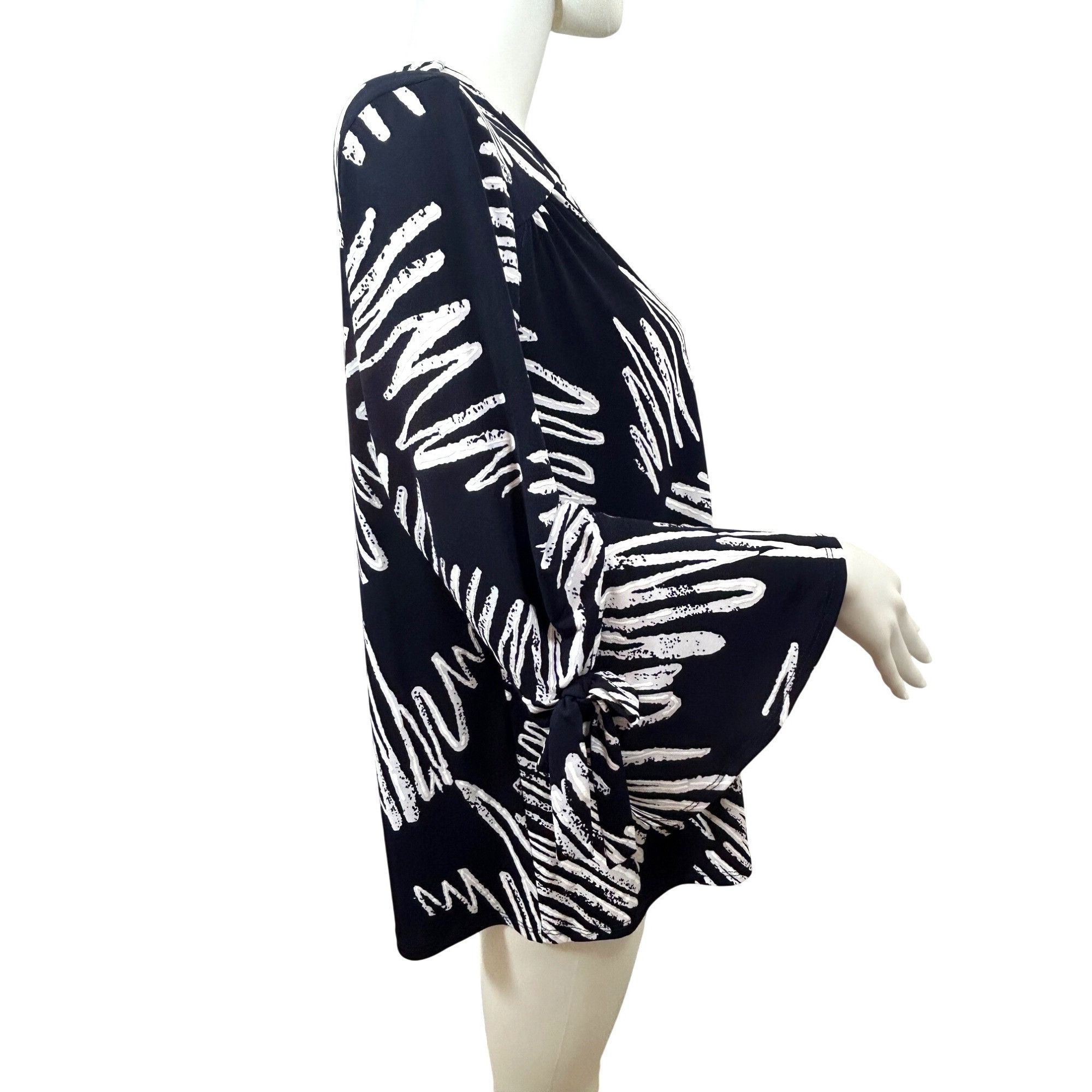 Joseph Ribkoff Joseph Ribkoff Navy White Abstract Print Blouse Zip Bell Sle Size XL / US 12-14 / IT 48-50 - 2 Thumbnail