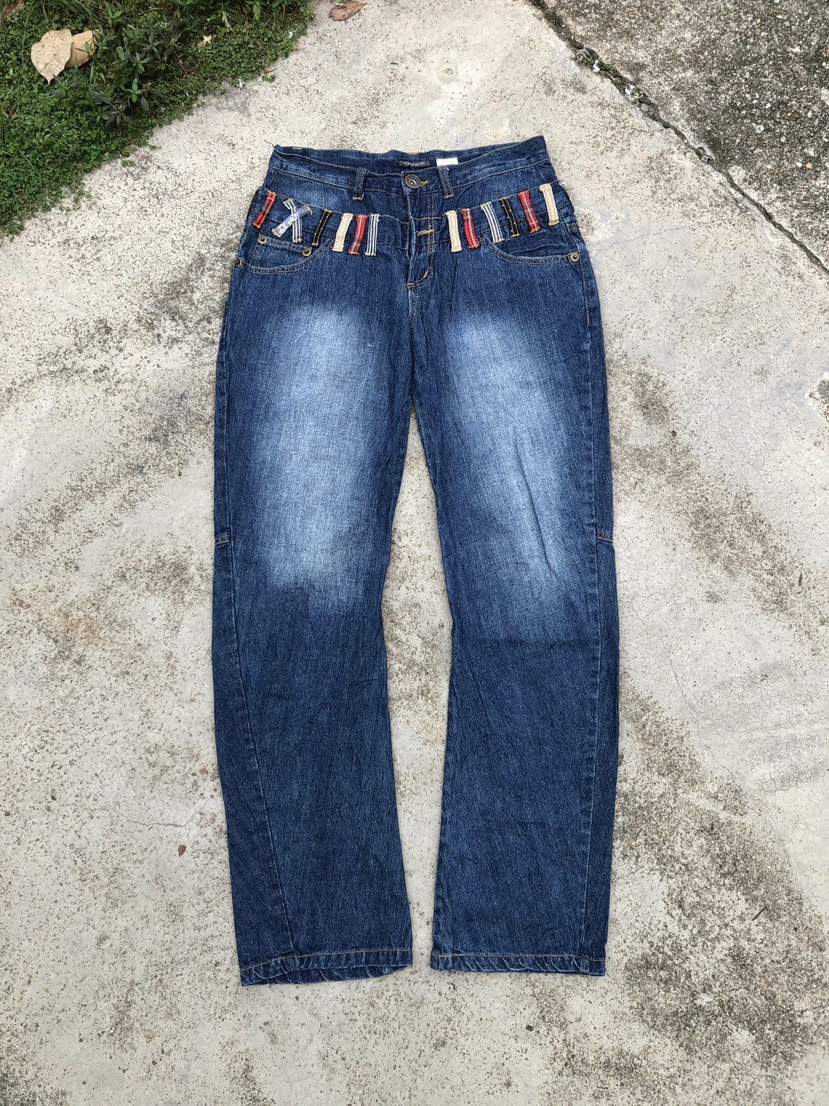 Hypebeast FOREST HEART DOUBLE WAIST CURVE DENIM Size US 30 / EU 46 - 1 Thumbnail