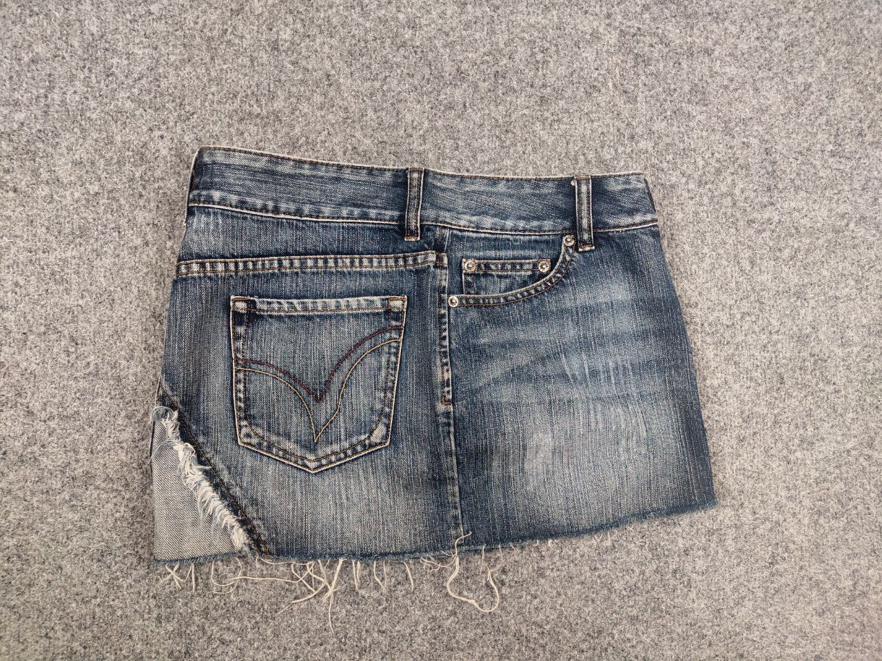 Le Grande Bleu (L.G.B.) le grande bleu (l.g.b.) Style Mini Skirt Vintage denim Y2K Size 28" / US 6 / IT 42 - 9 Thumbnail