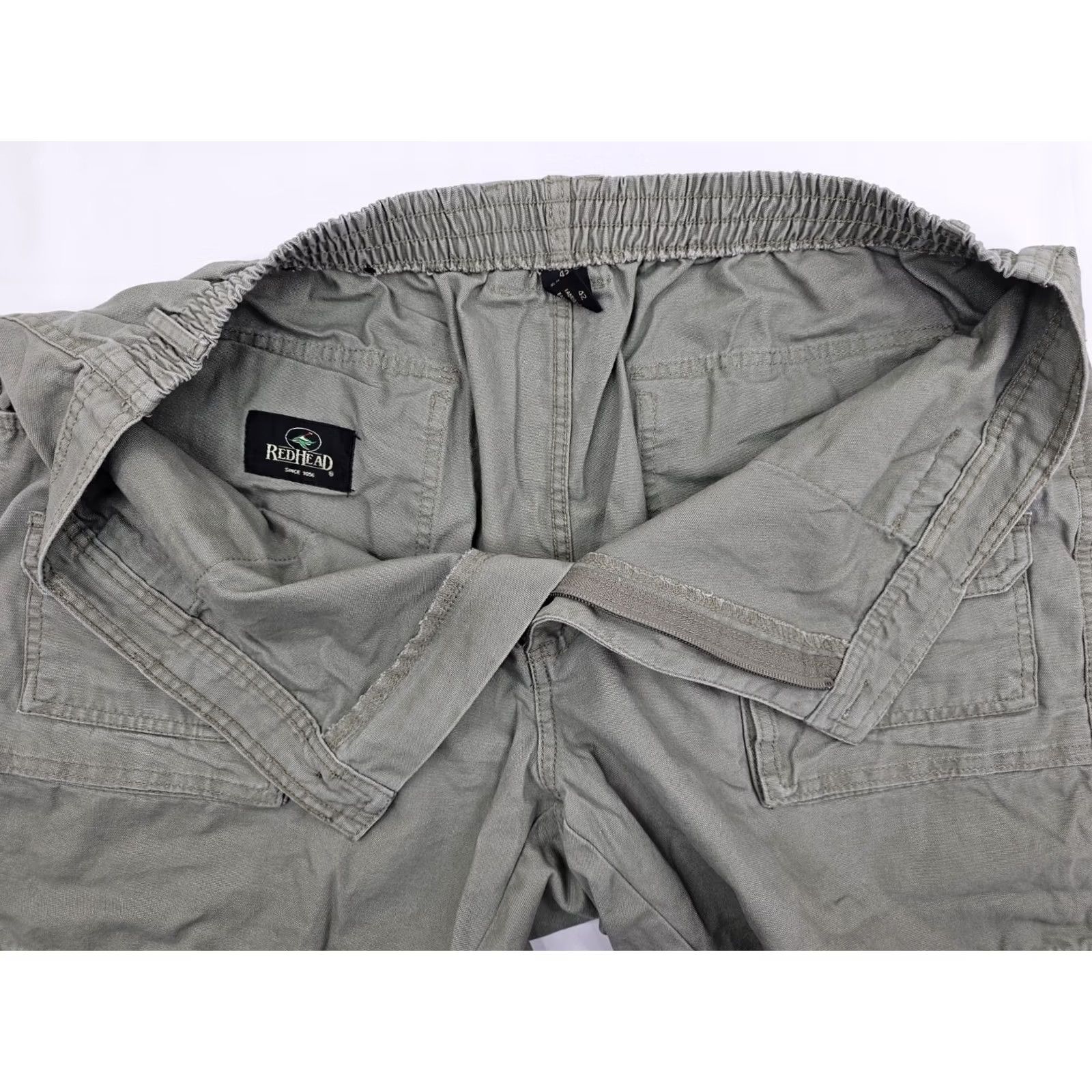 Olive RedHead Olive Green Carpent­er Shorts Men 42 7" Inseam Stretch Cargo Pocket Durable EUC Size US 42 / EU 58 - 6 Thumbnail