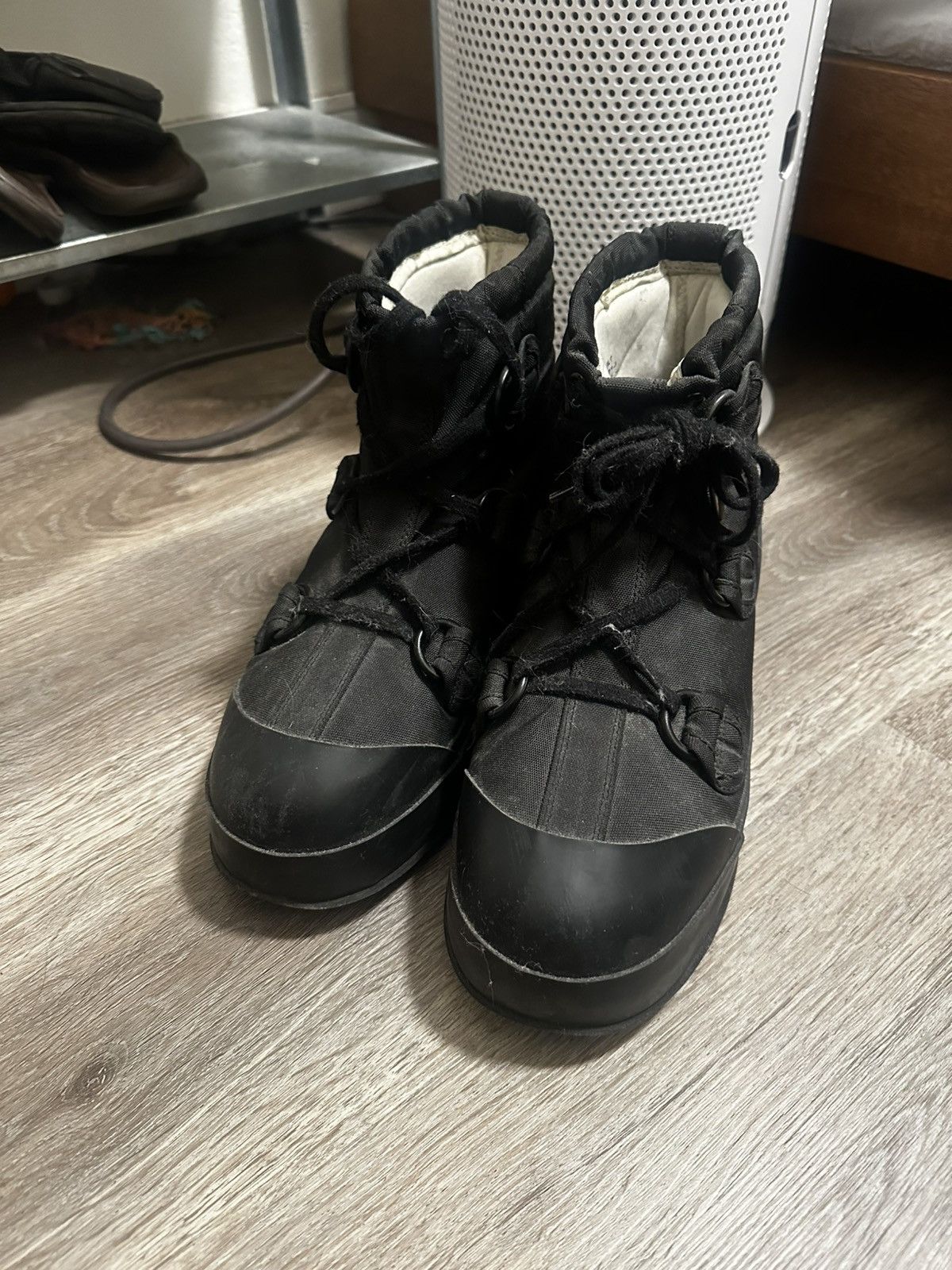 Acne Studios Acne Studios Mukluk Bunny Boots Size US 8 / EU 41 - 1 Thumbnail