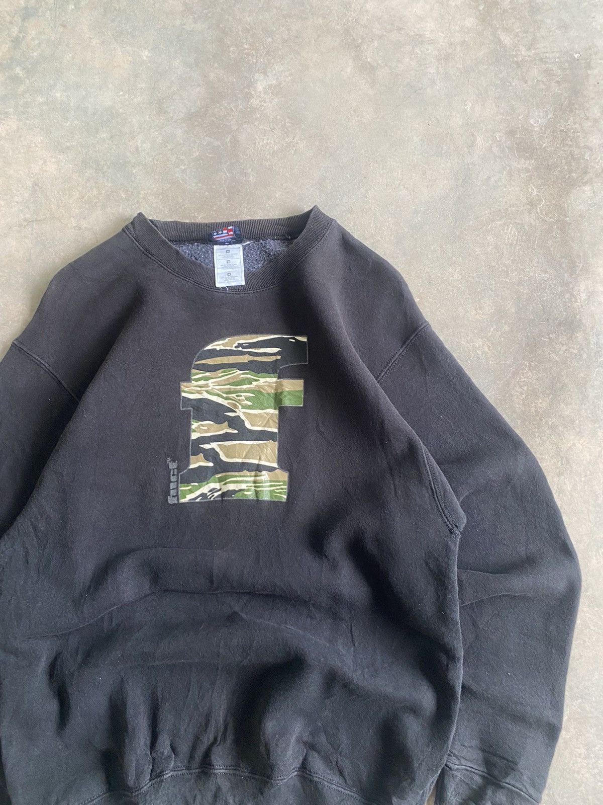 FUCT Rare☠️ FUCT CAMO BIG LOGO 90s SKATE Y2K Size US M / EU 48-50 / 2 - 2 Thumbnail